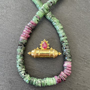 Amulette Tabeej Rubis