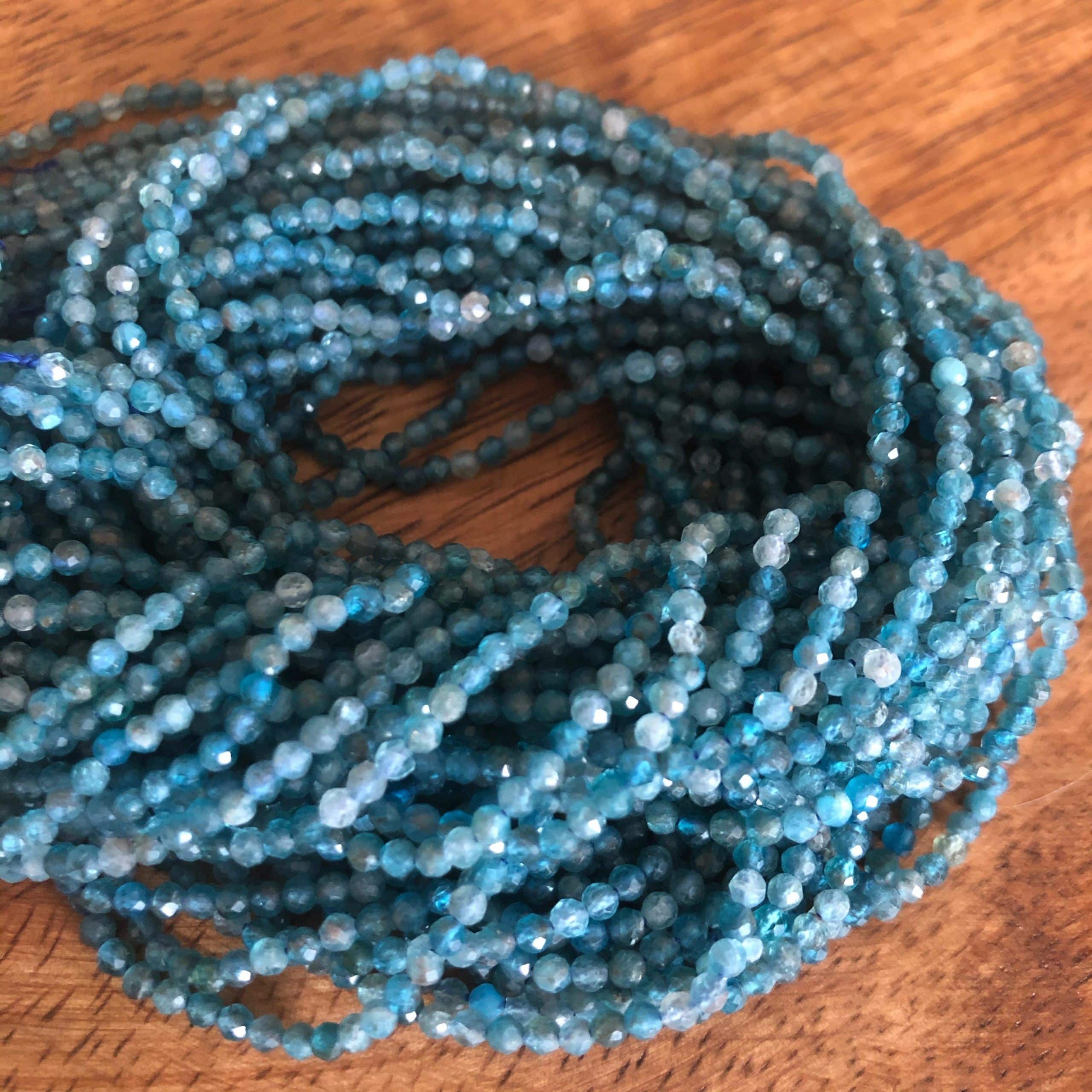 Apatite Bleu Facettée 2mm (N°1)