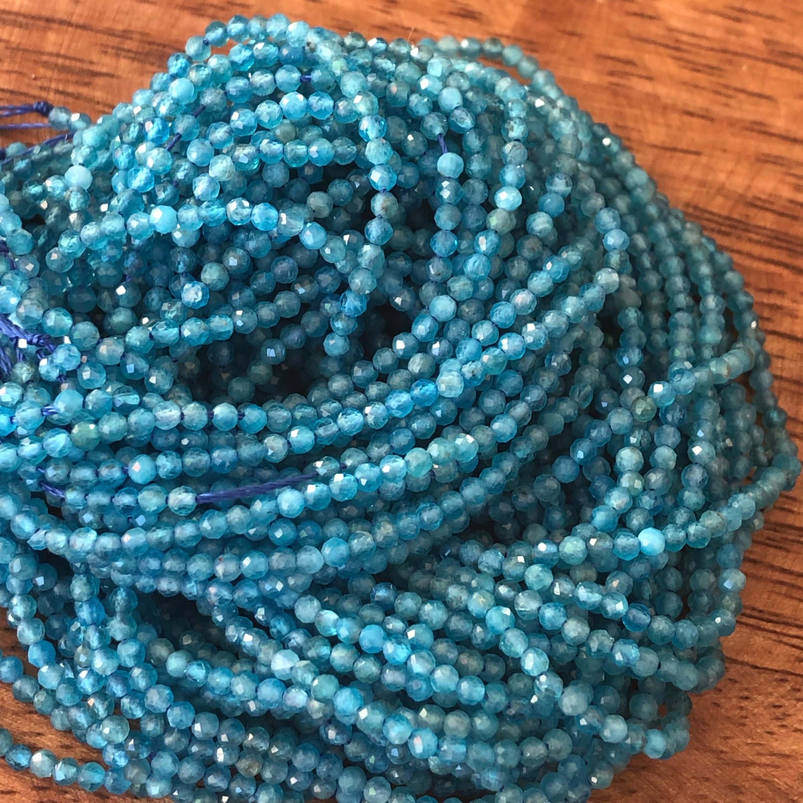 Apatite Bleue Facettée 2 mm (3)