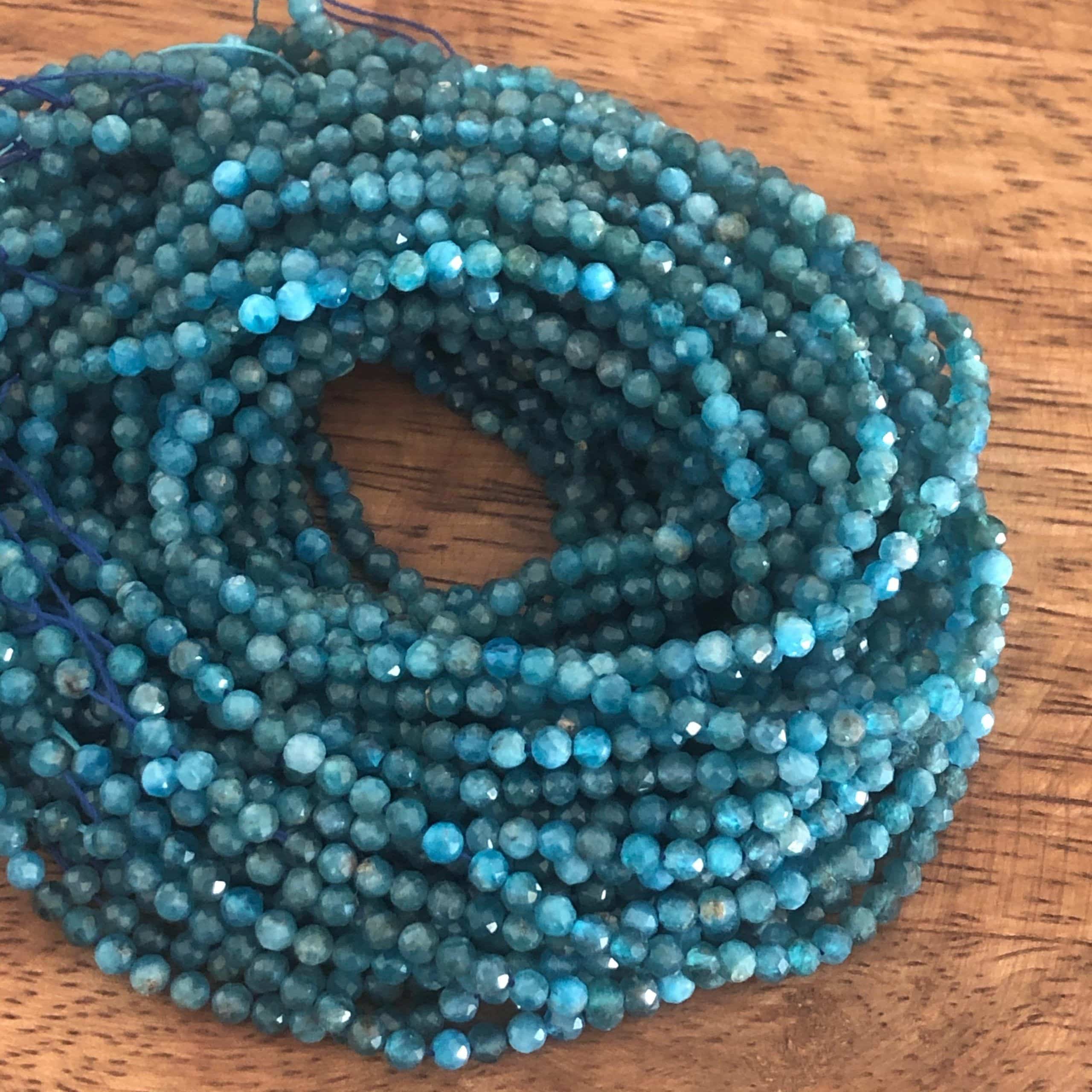 Apatite bleu-foncé Facettée 3mm