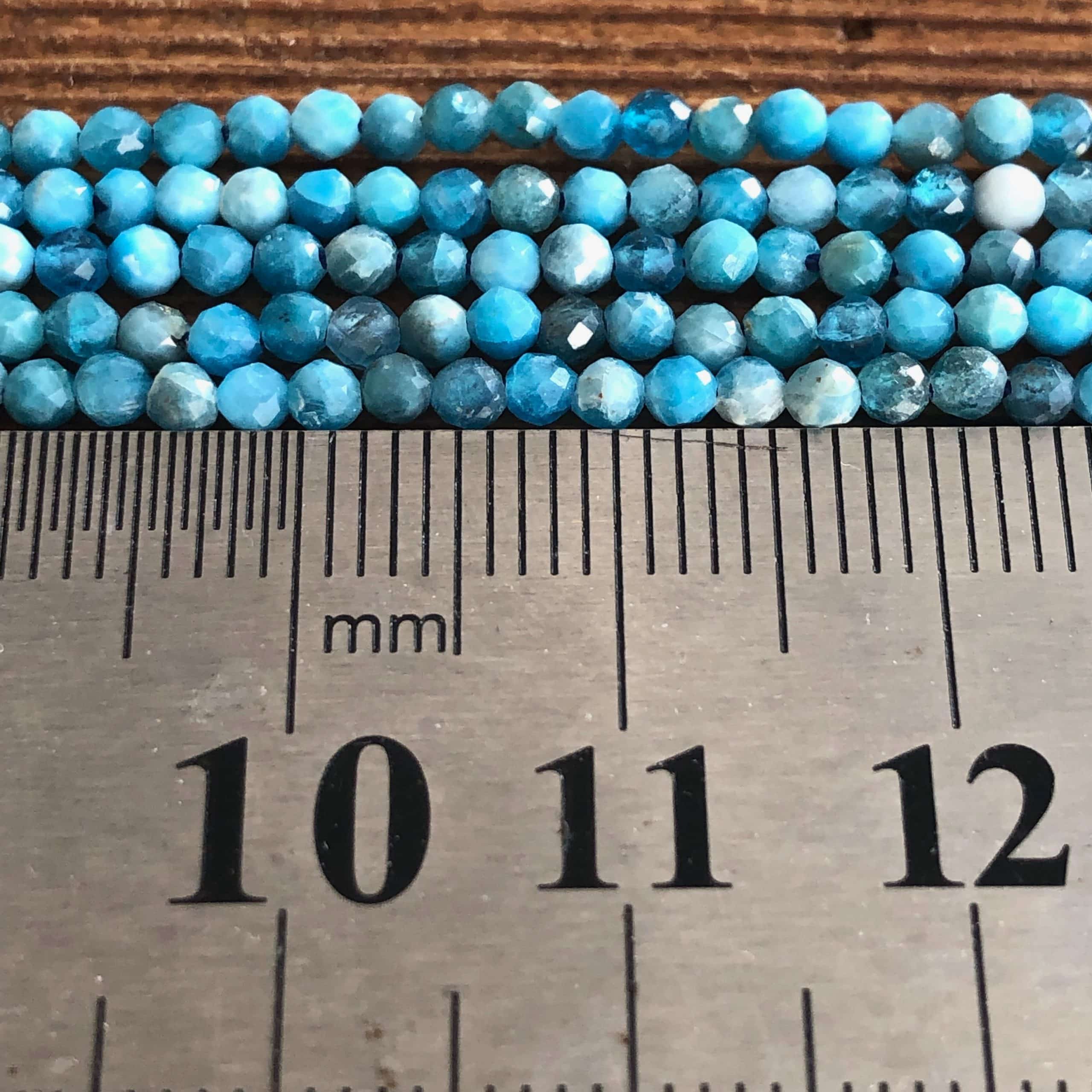 Apatite bleue Facettée 2mm (2) 1