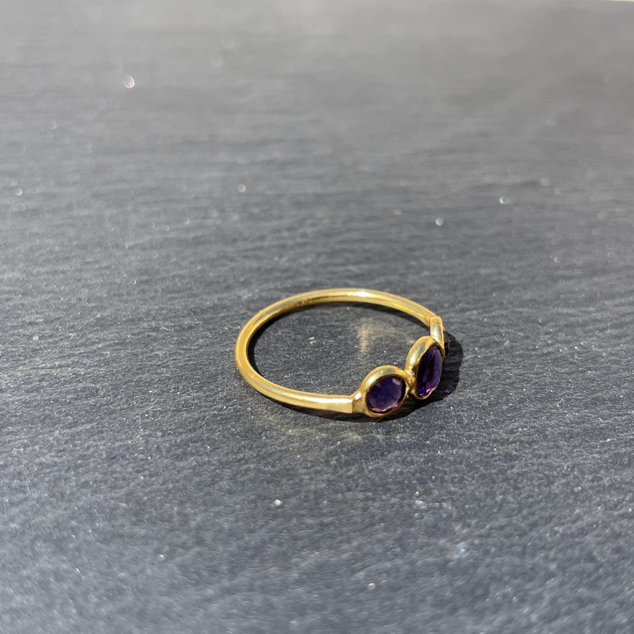 Bagues trois pierres Amethyste 2