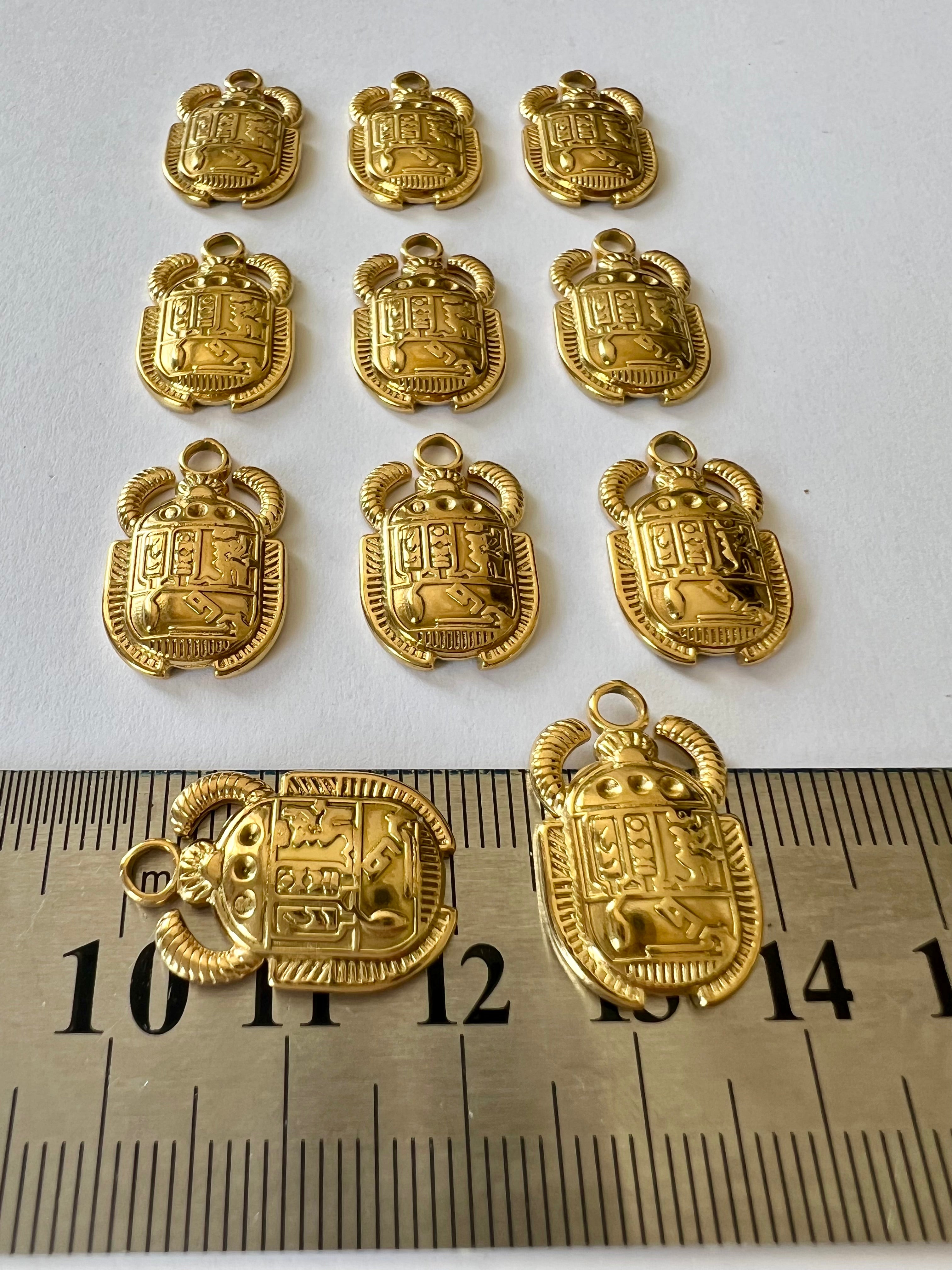 Breloque scarabée egyptien 20mm en acier inoxydable