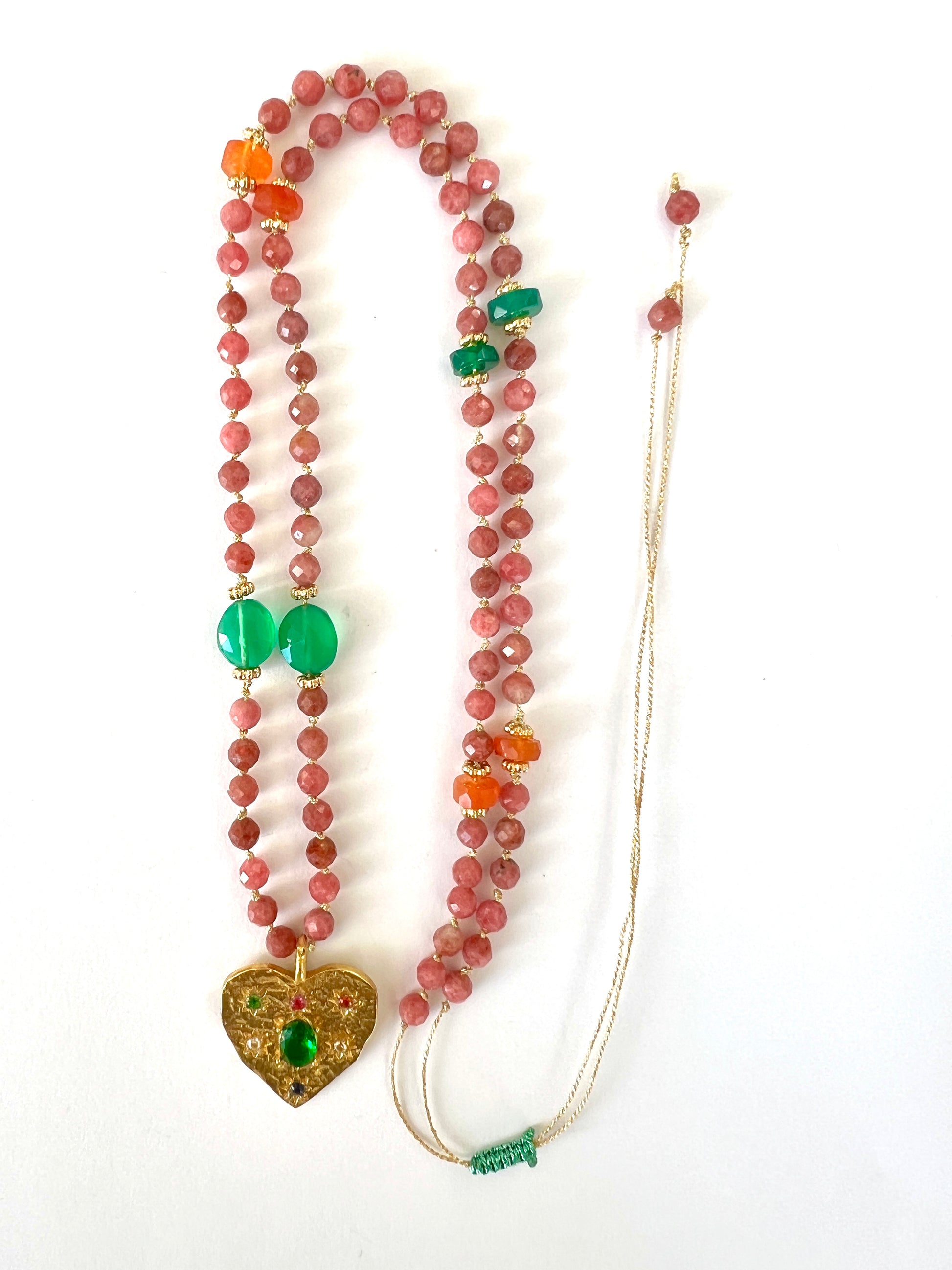 collier en Rhodonite