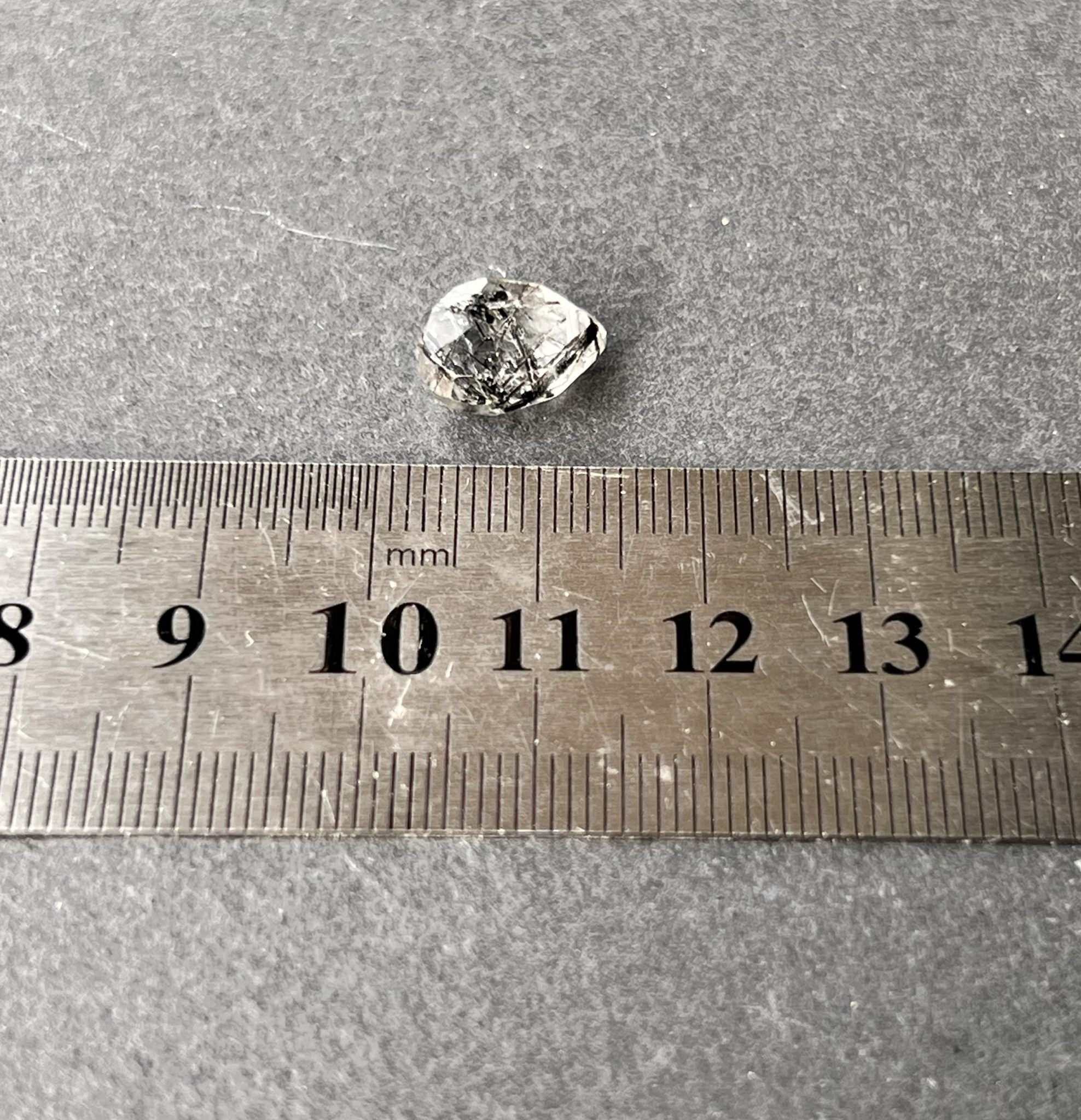 Goutte Facettée Quartz rutile 1