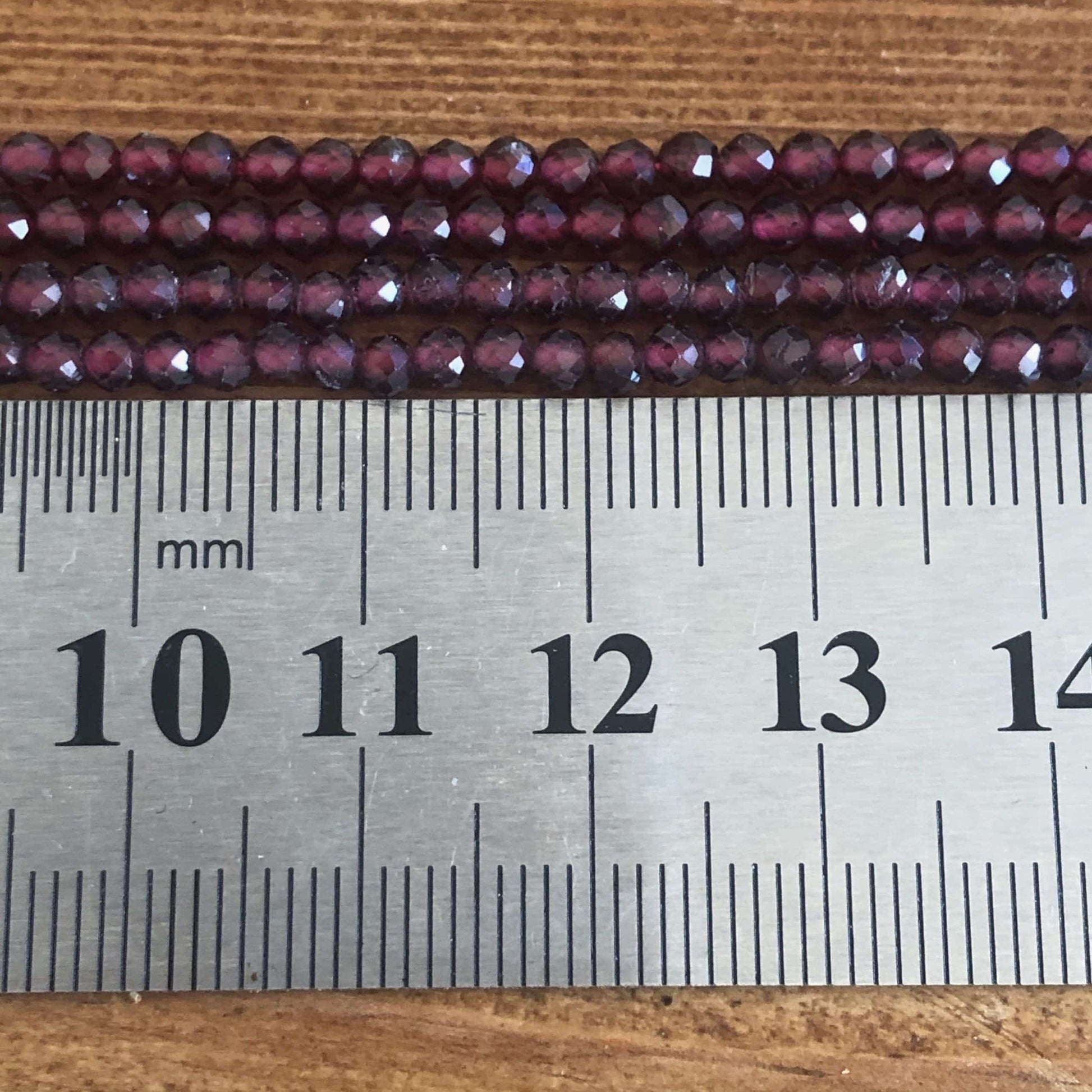 Grenat facetté 3mm 1