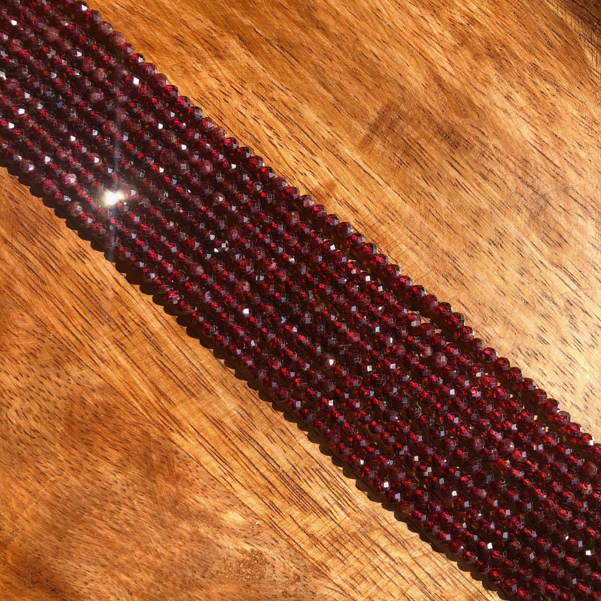 Grenat facetté 4mm 1