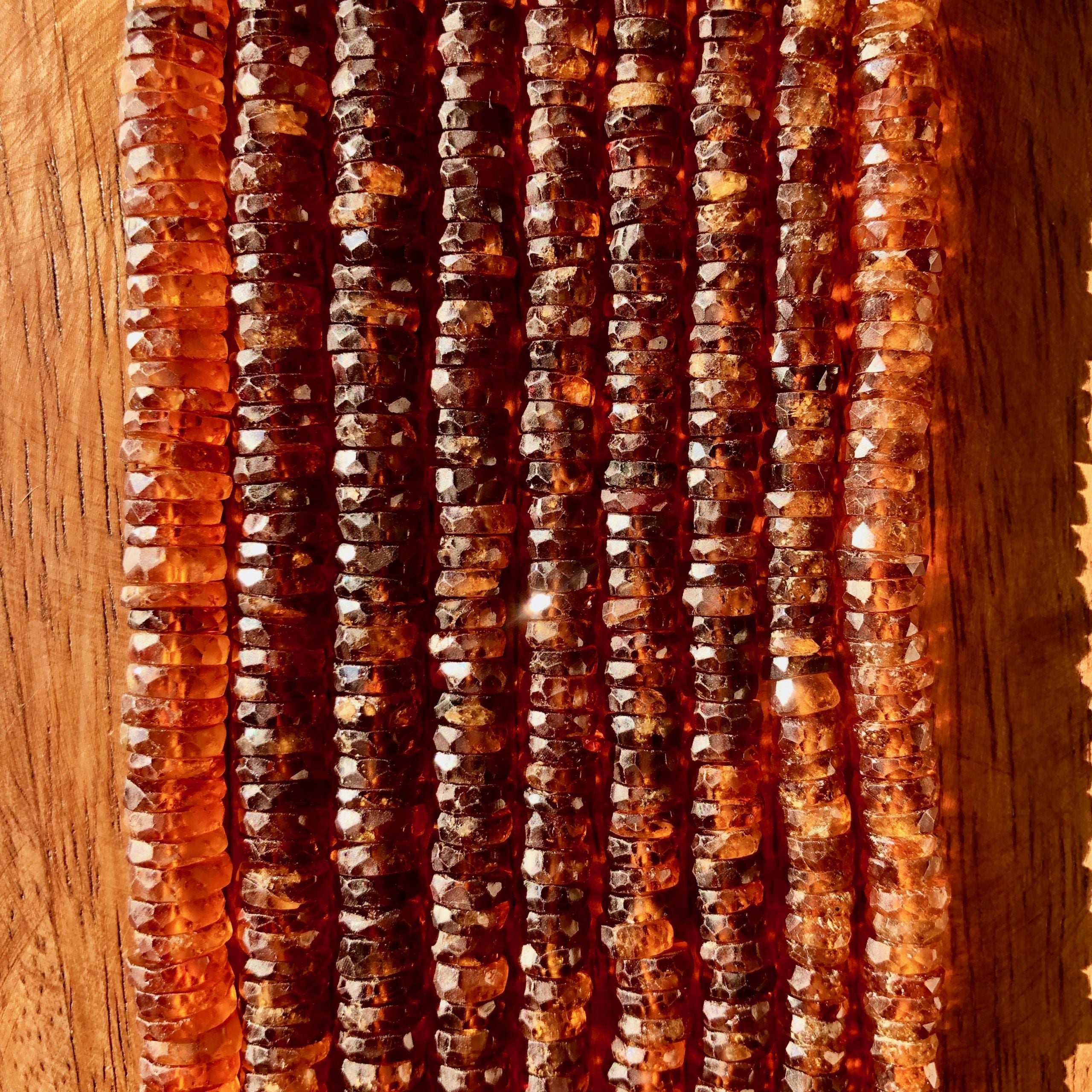 Heishi à Facettes en Hessonite ou Grenat Orange
