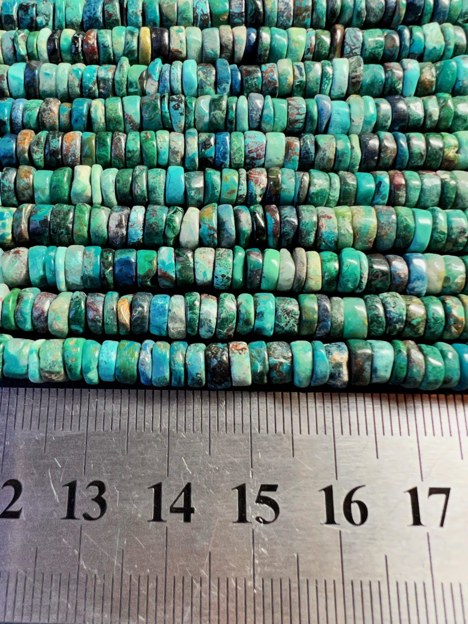 Heishi en Chrysocolle 5-6mm (2) 1