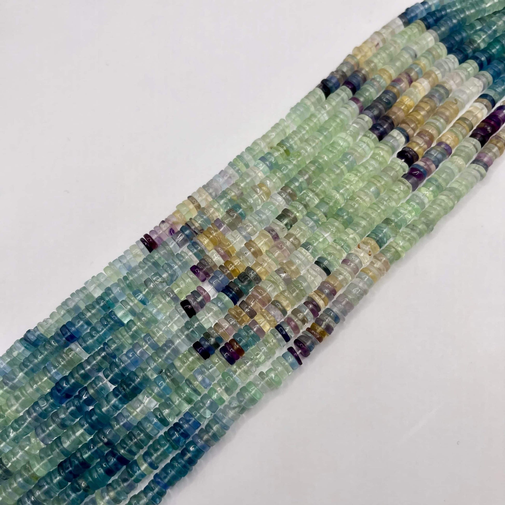 Heishi en Fluorite 5-6 mm 2
