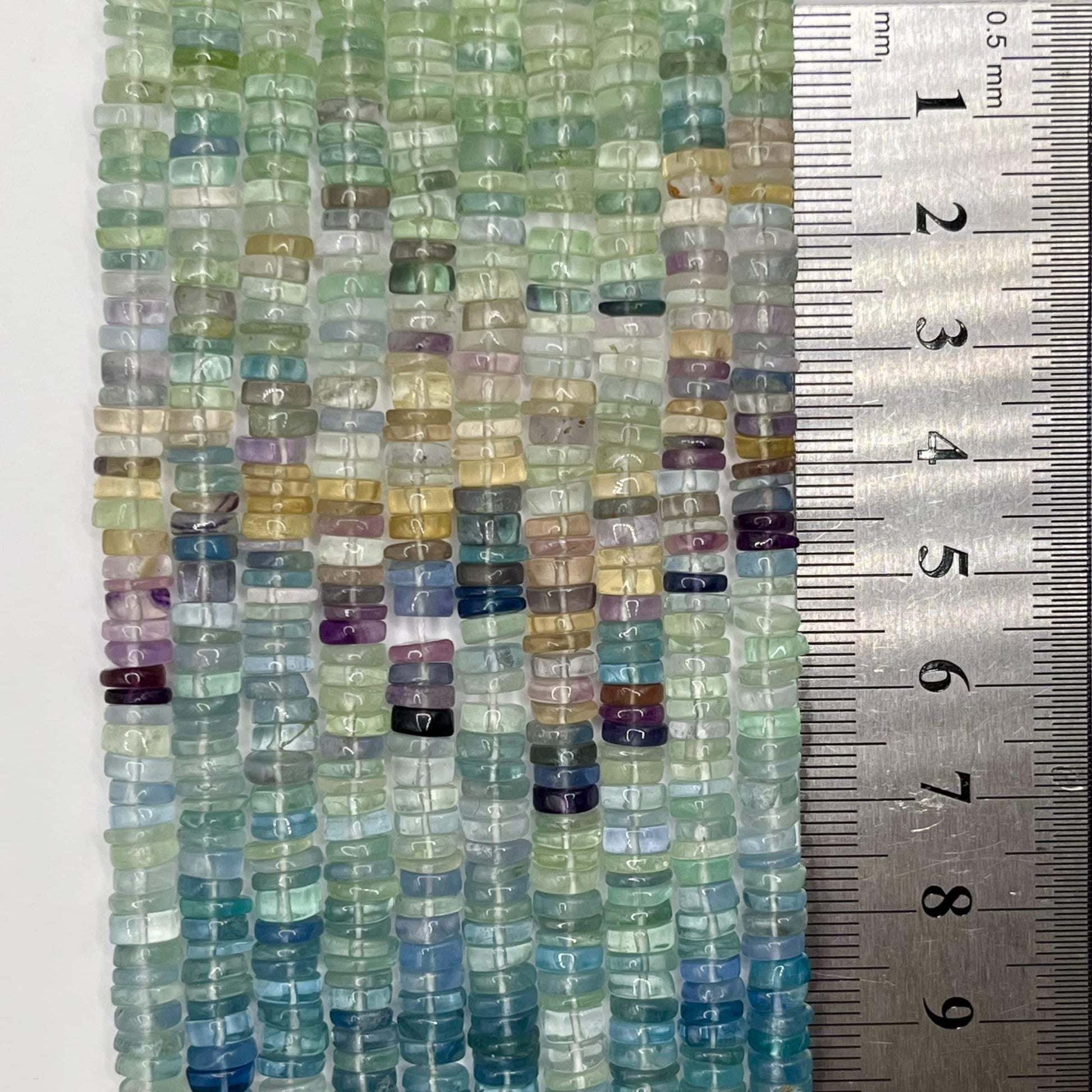 Heishi en Fluorite 5-6 mm 3