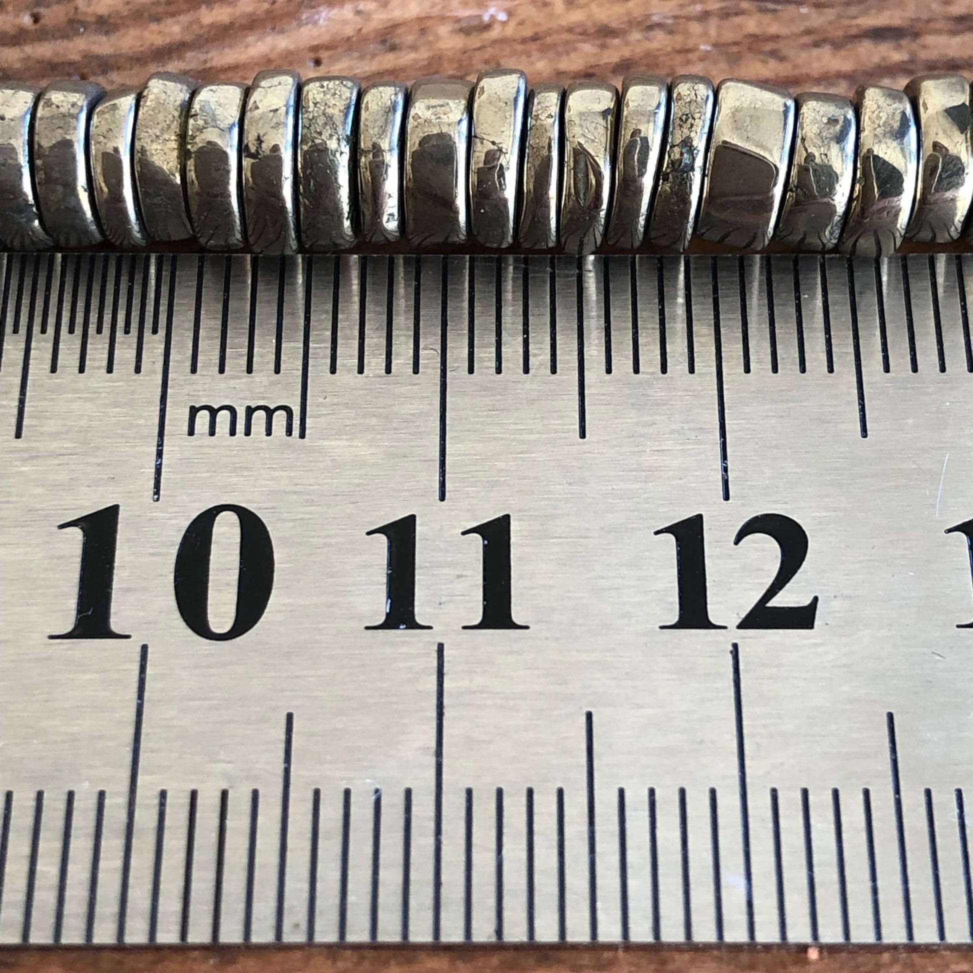 Heishi en pyrite 6-7mm(1) 1