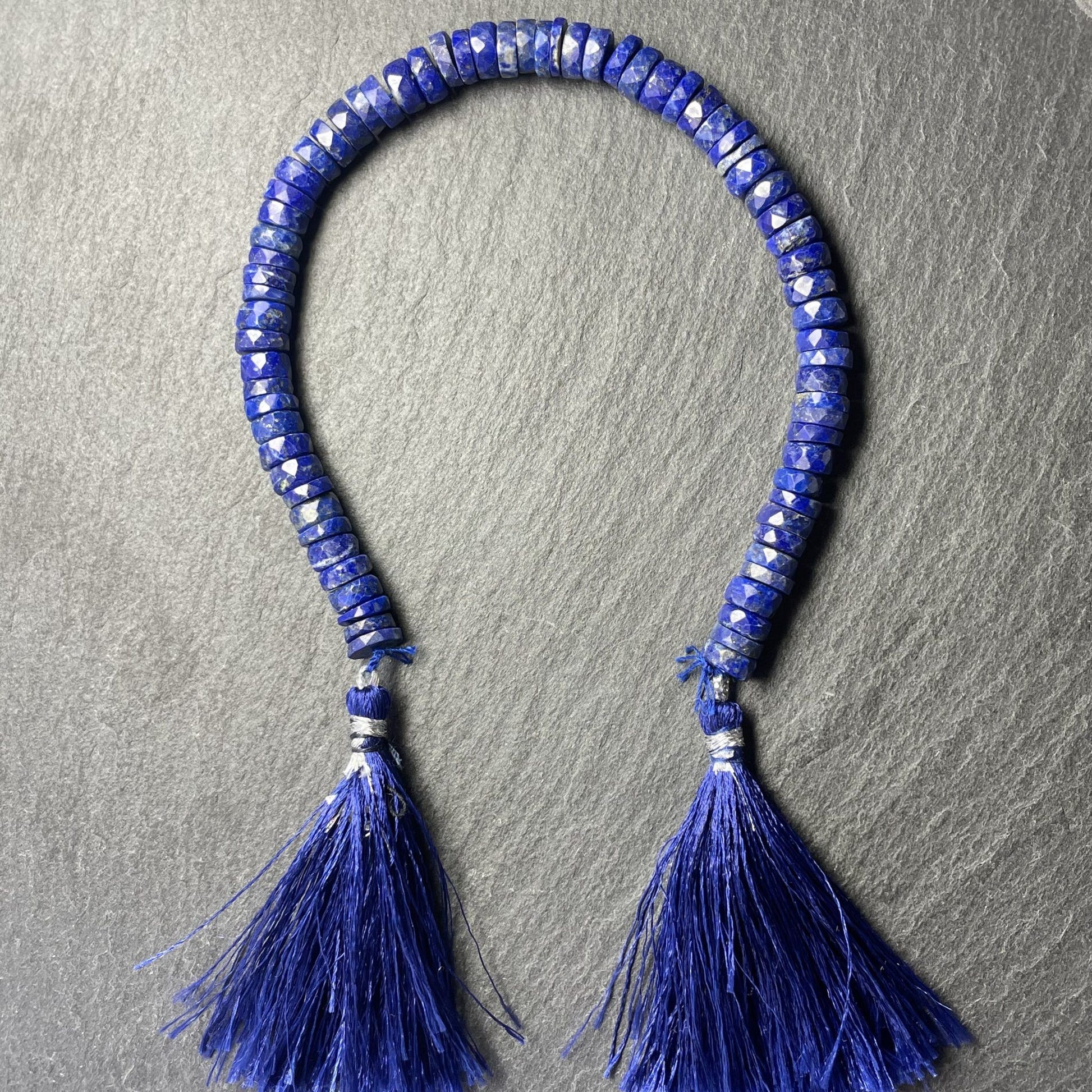 Heishi à facettes en Lapis Lazuli 7mm (2)