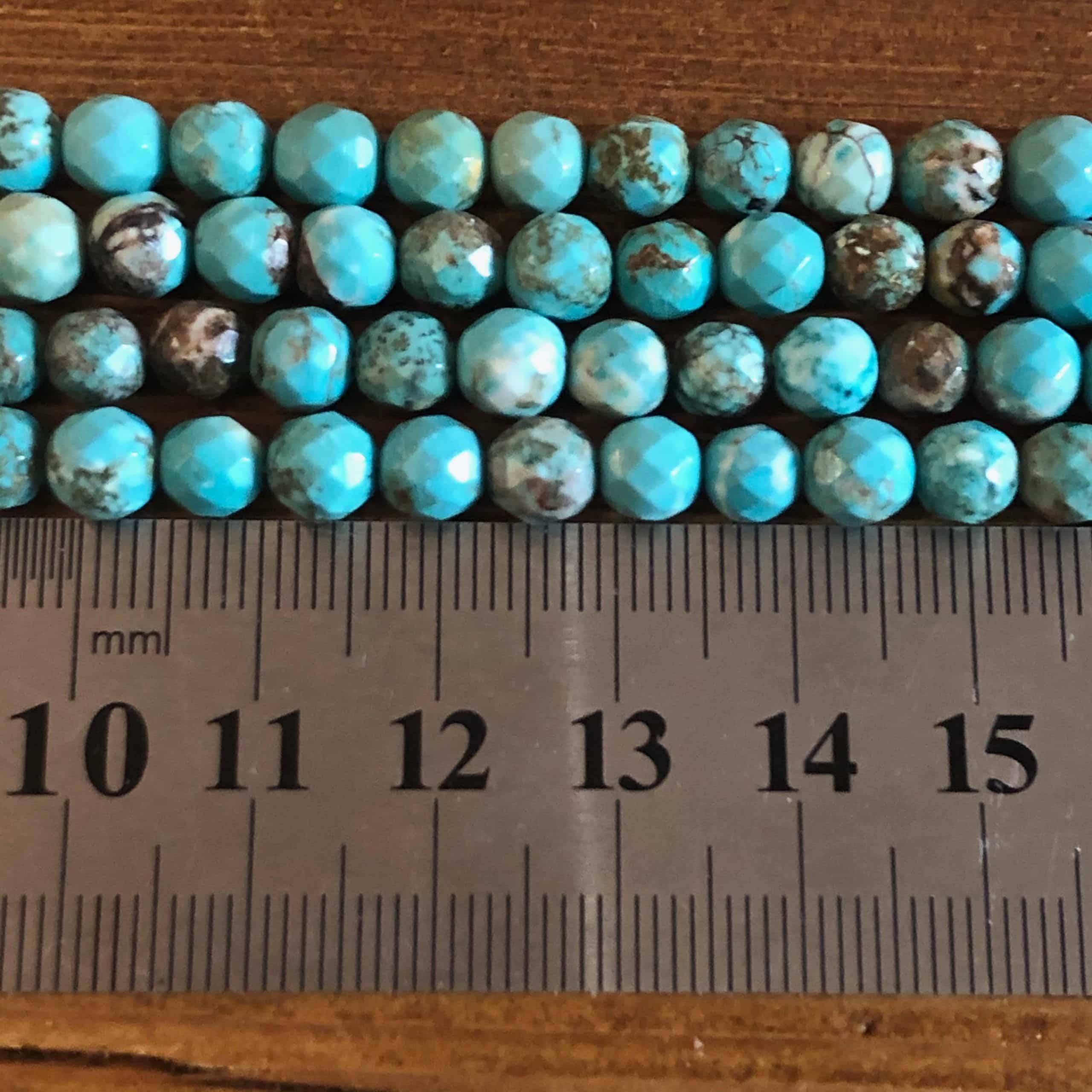 Howlite Turquoise à Facettes 6mm 2