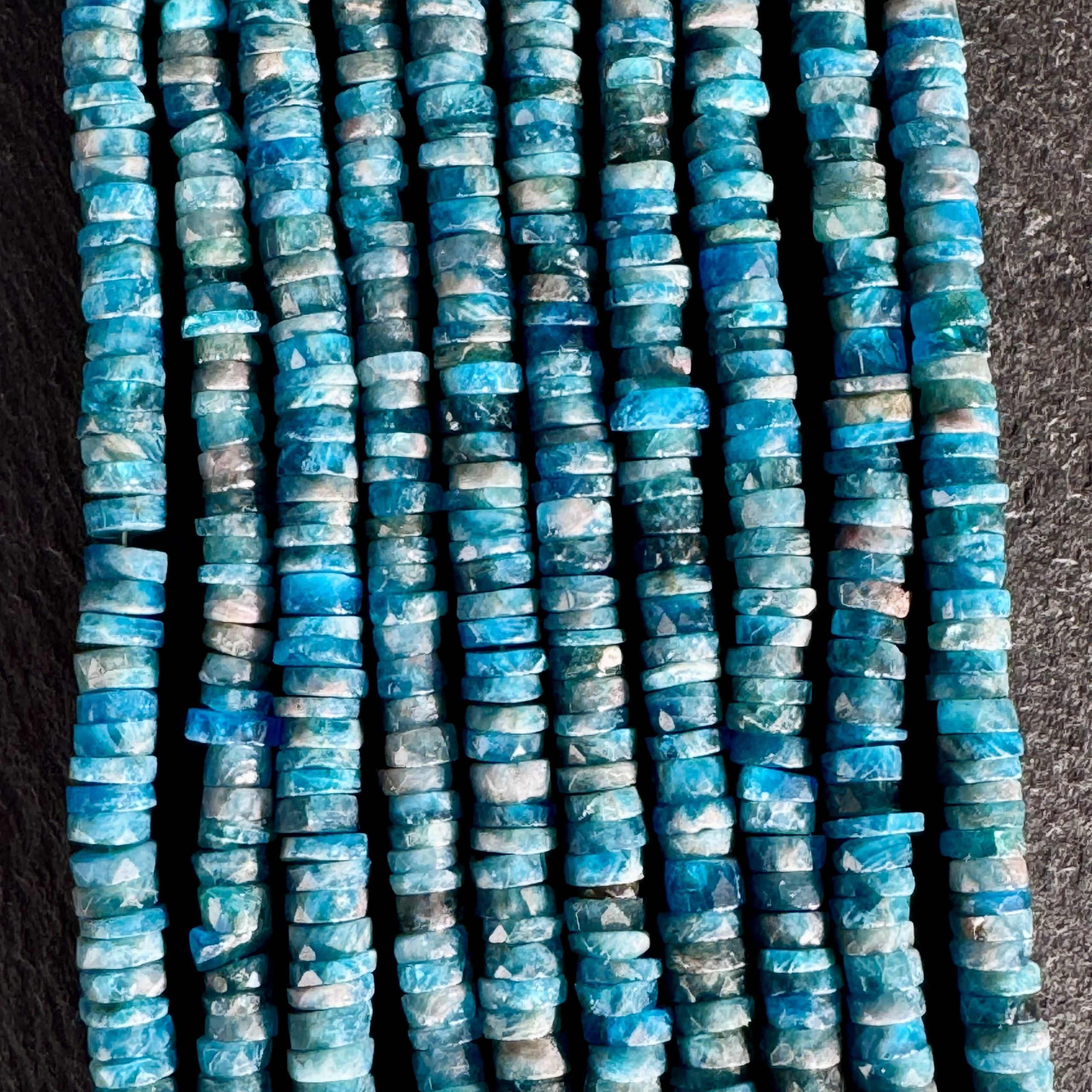 Heishi Apatite à facettes 5-6mm