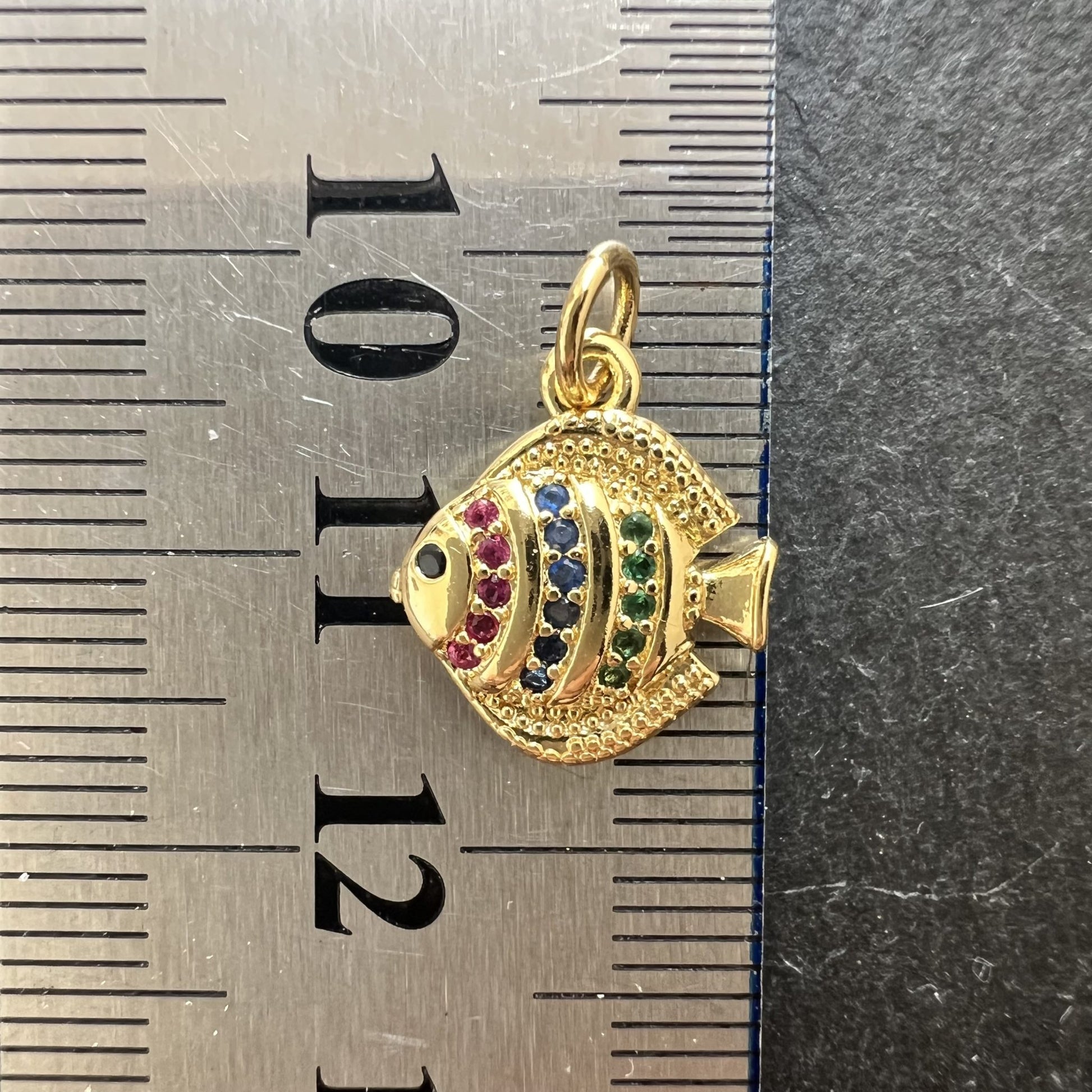 Breloque Poisson Zircons colorés