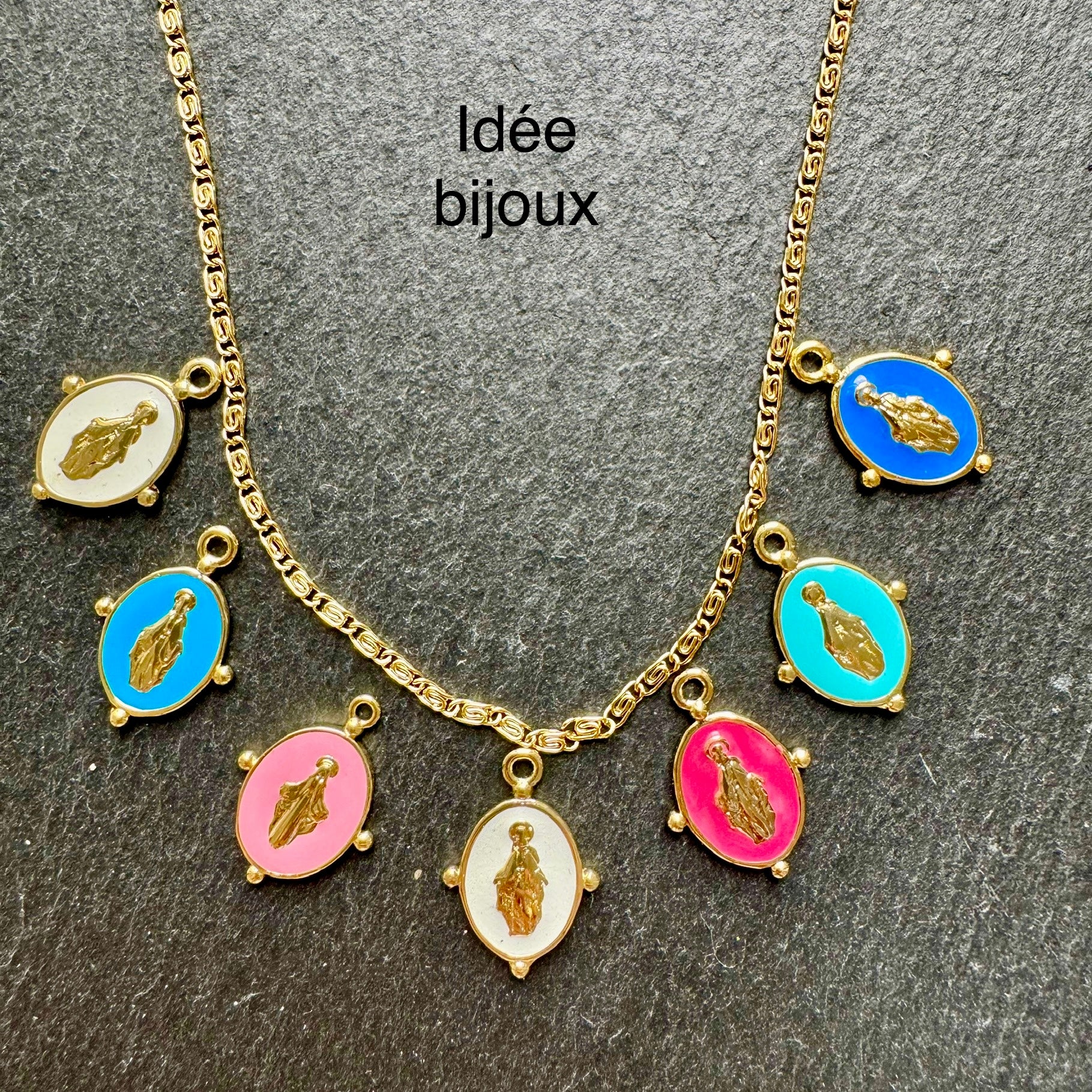 Médaille "Marie" en Email