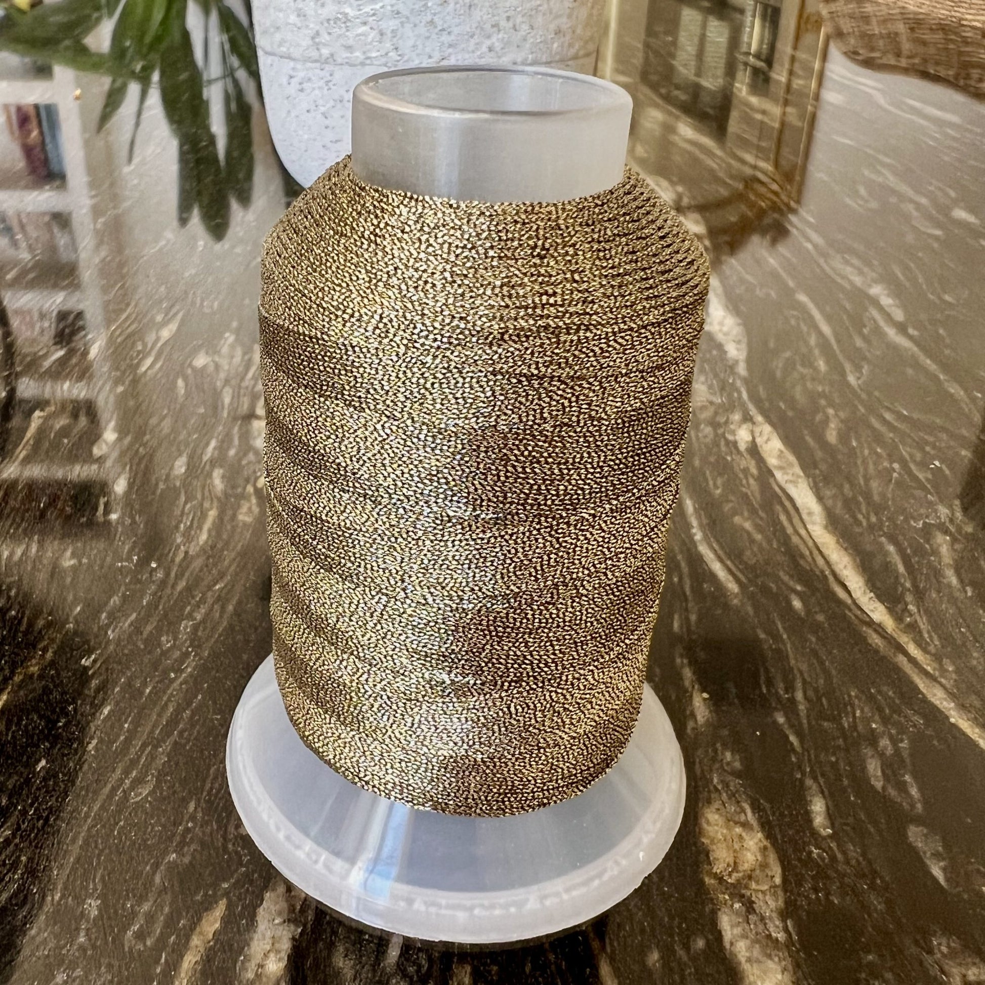 Fil polyester 0,4 mm, les métalliques.