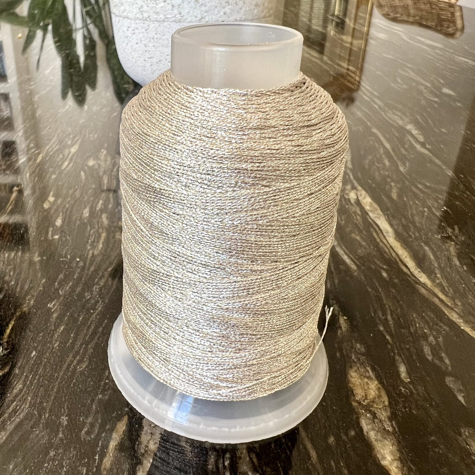 Fil polyester 0,4 mm, les métalliques.