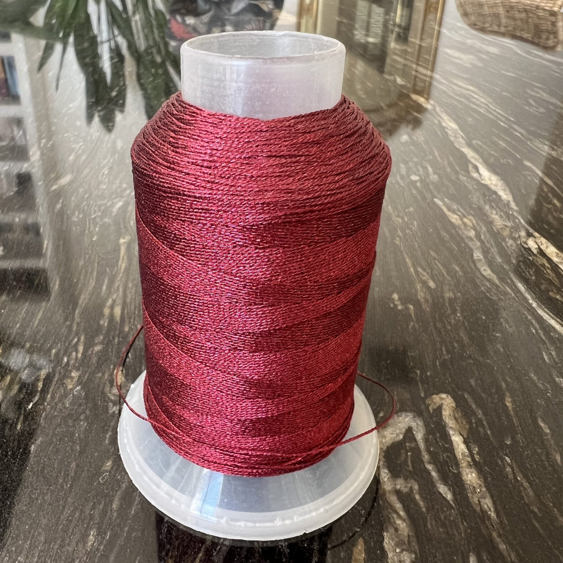 Fil polyester 0,40 mm, les colorés.