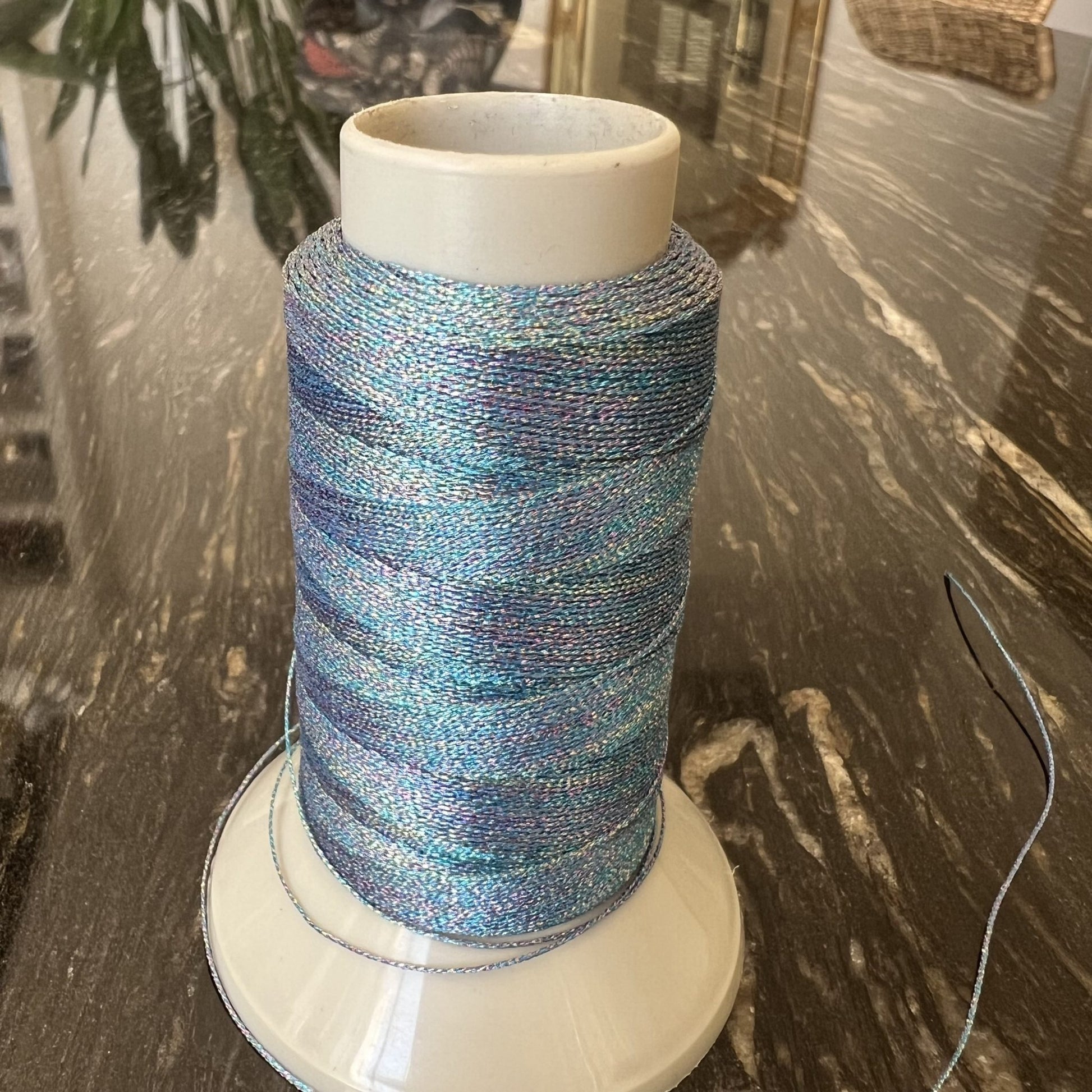 Fil polyester 0,40 mm, les colorés.