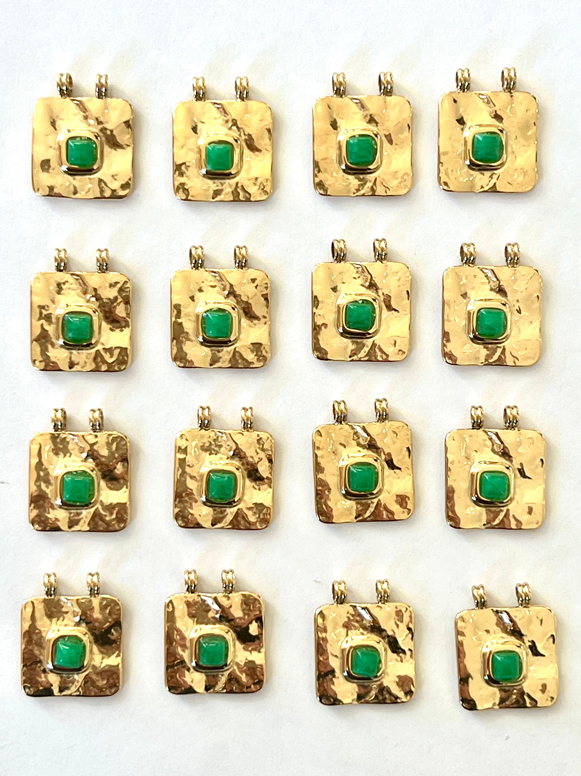 Pendentif Carré en Acier Inoxydable et Jade Vert de Malaisie