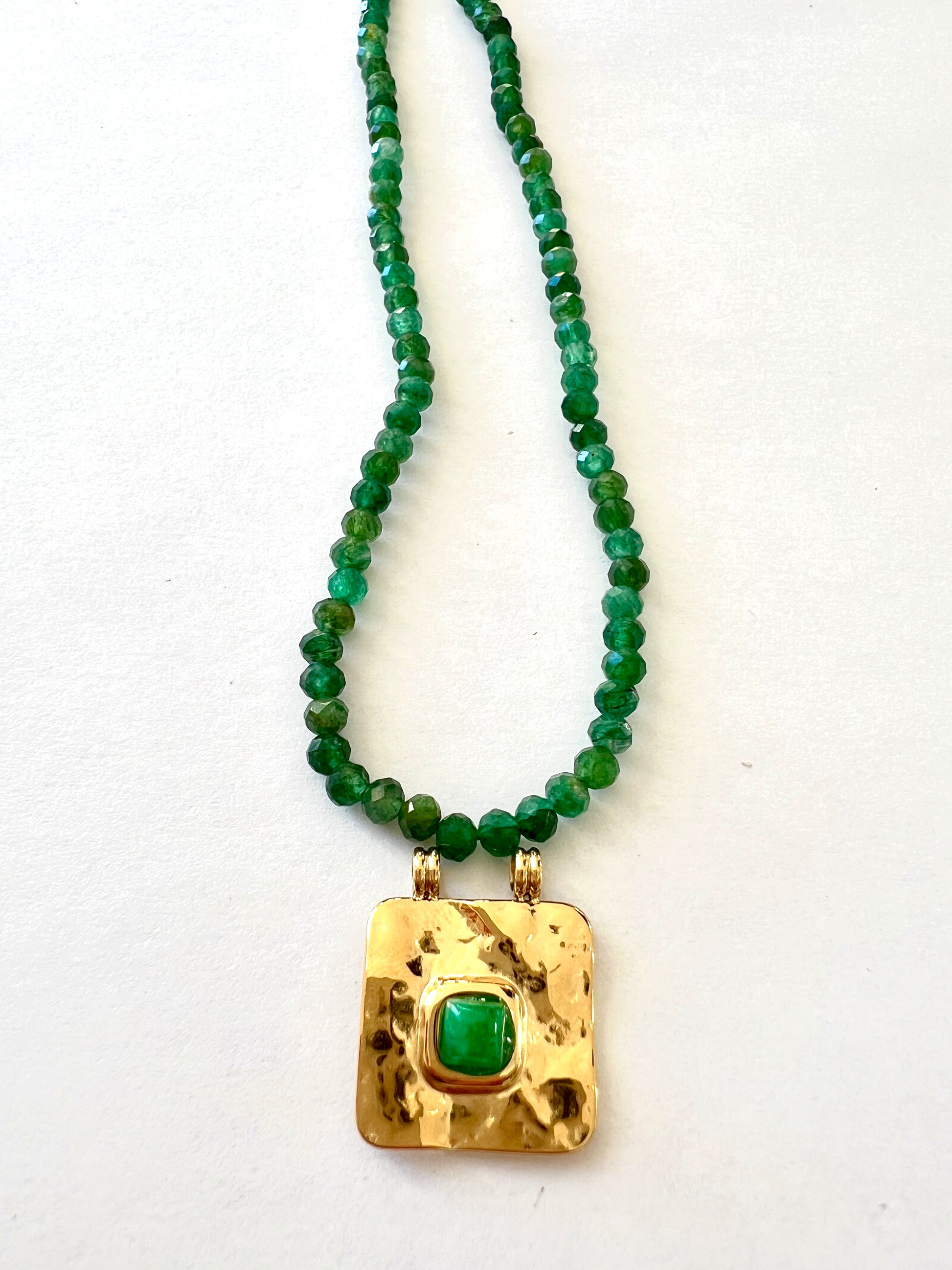 Pendentif Carré en Acier Inoxydable et Jade Vert de Malaisie