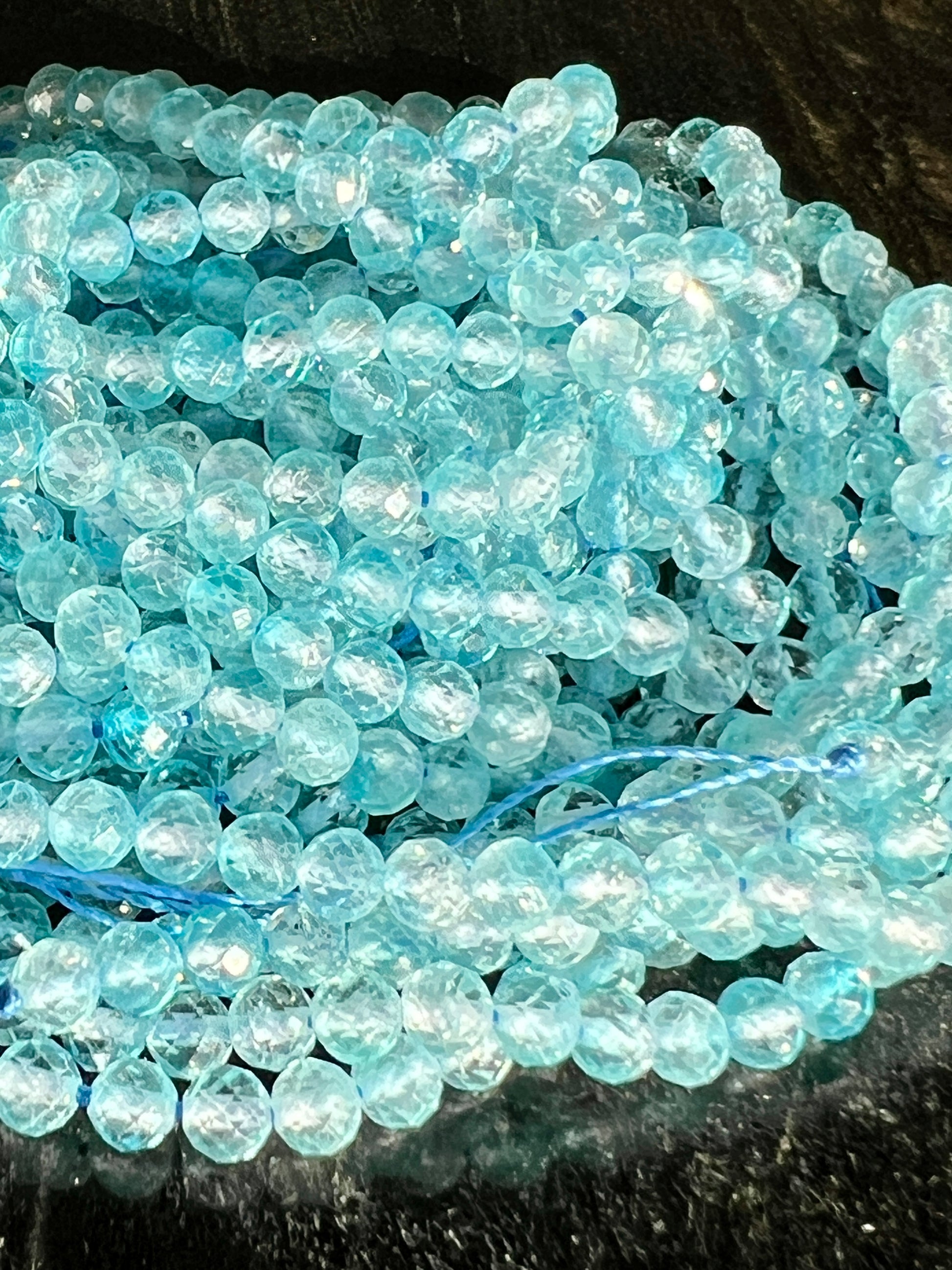 Topaze bleu Facetté 4mm