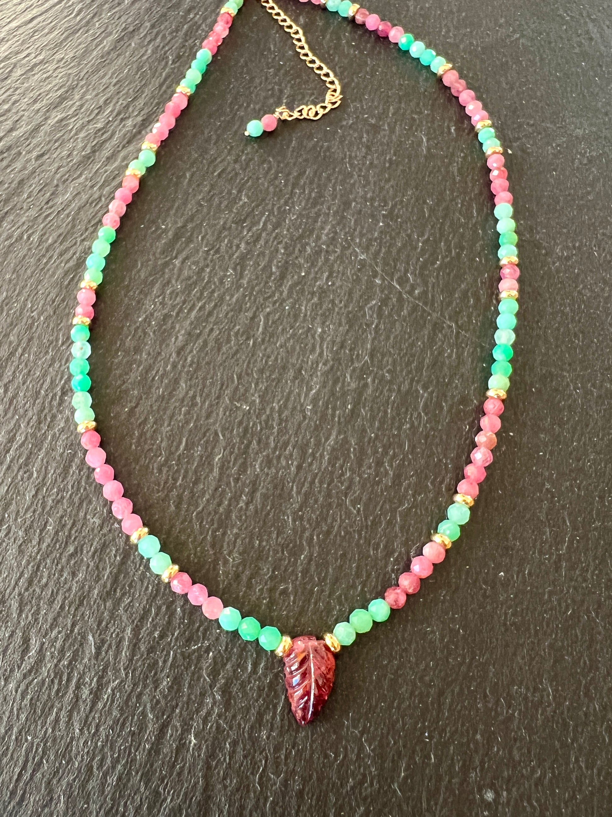 Collier Court Tourmaline Rose et Chrysoprase
