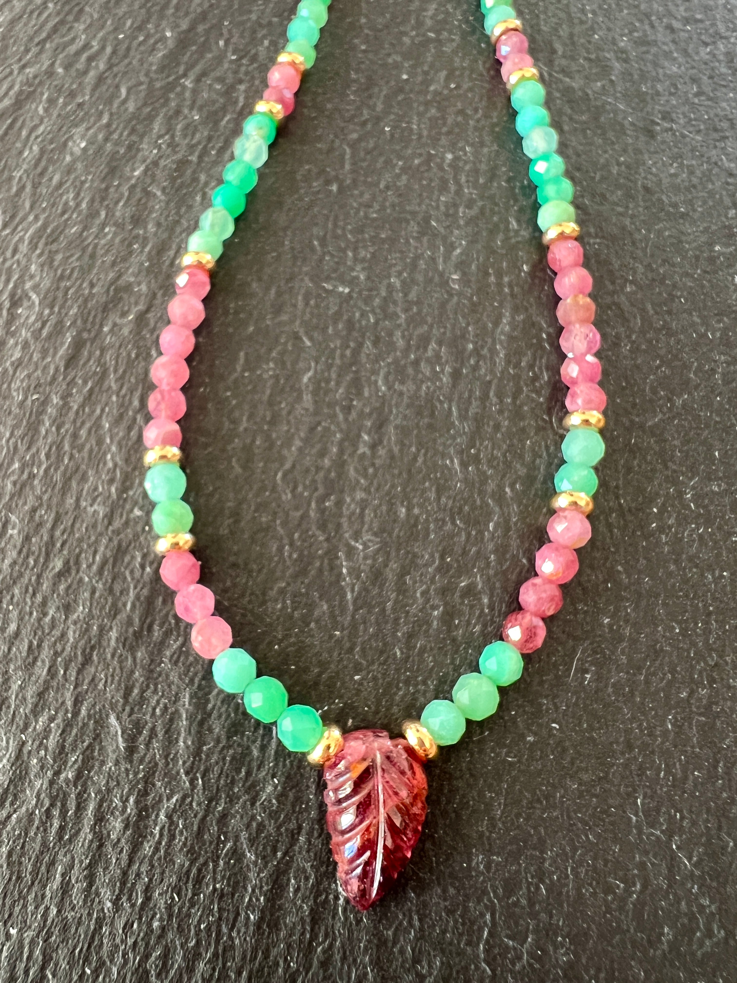 Collier Court Tourmaline Rose et Chrysoprase