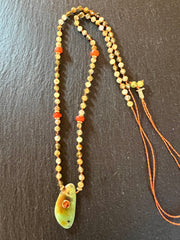 Collier/Sautoir en Grenat Vert et Pendentif en Chrysoprase.