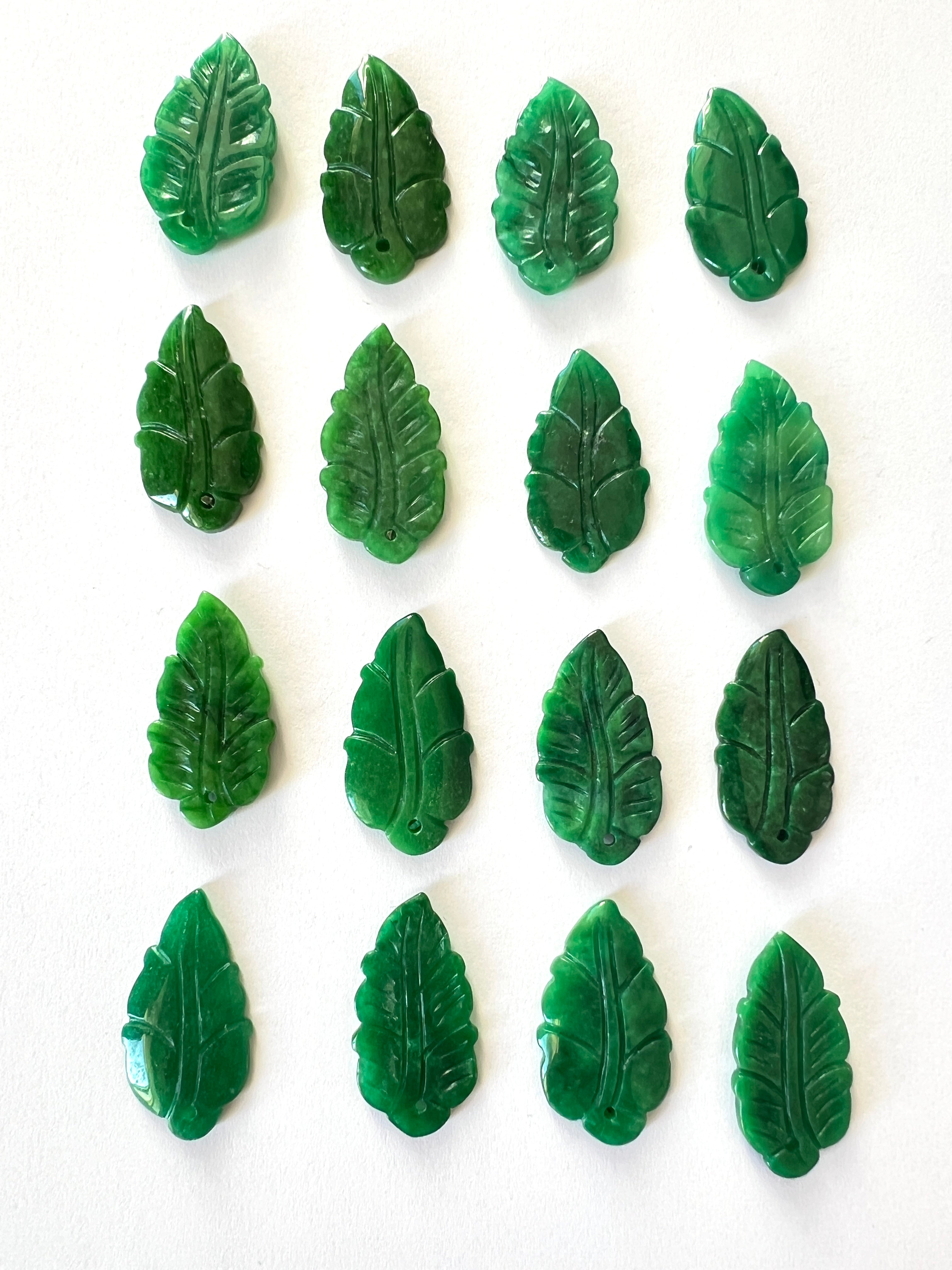 Pendentif Feuille en Jade du Myanmar/Birmanie