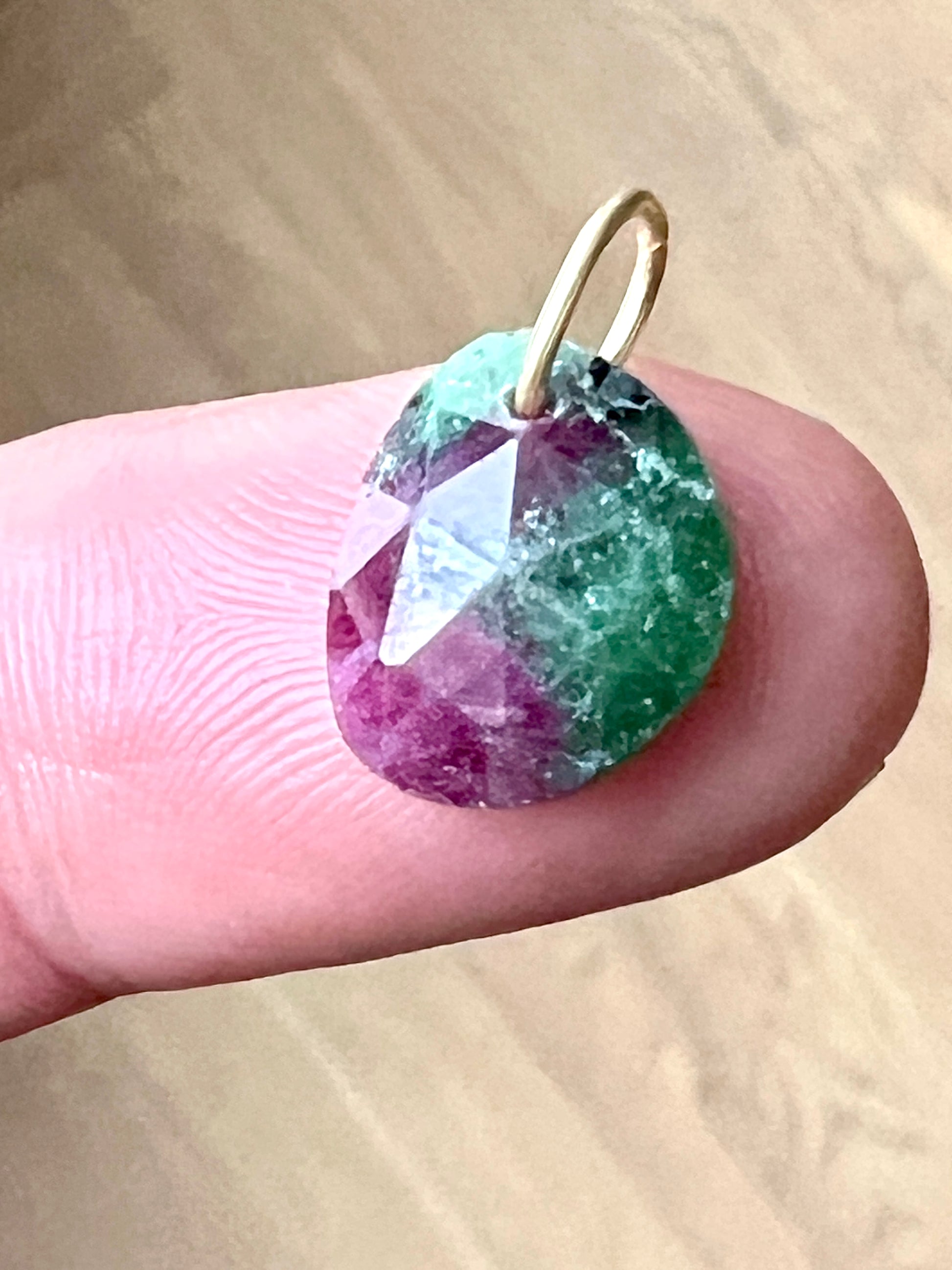 Pendentifs Précieux Chrysoprase, Lapis Lazuli, Rubis ZoÏsite