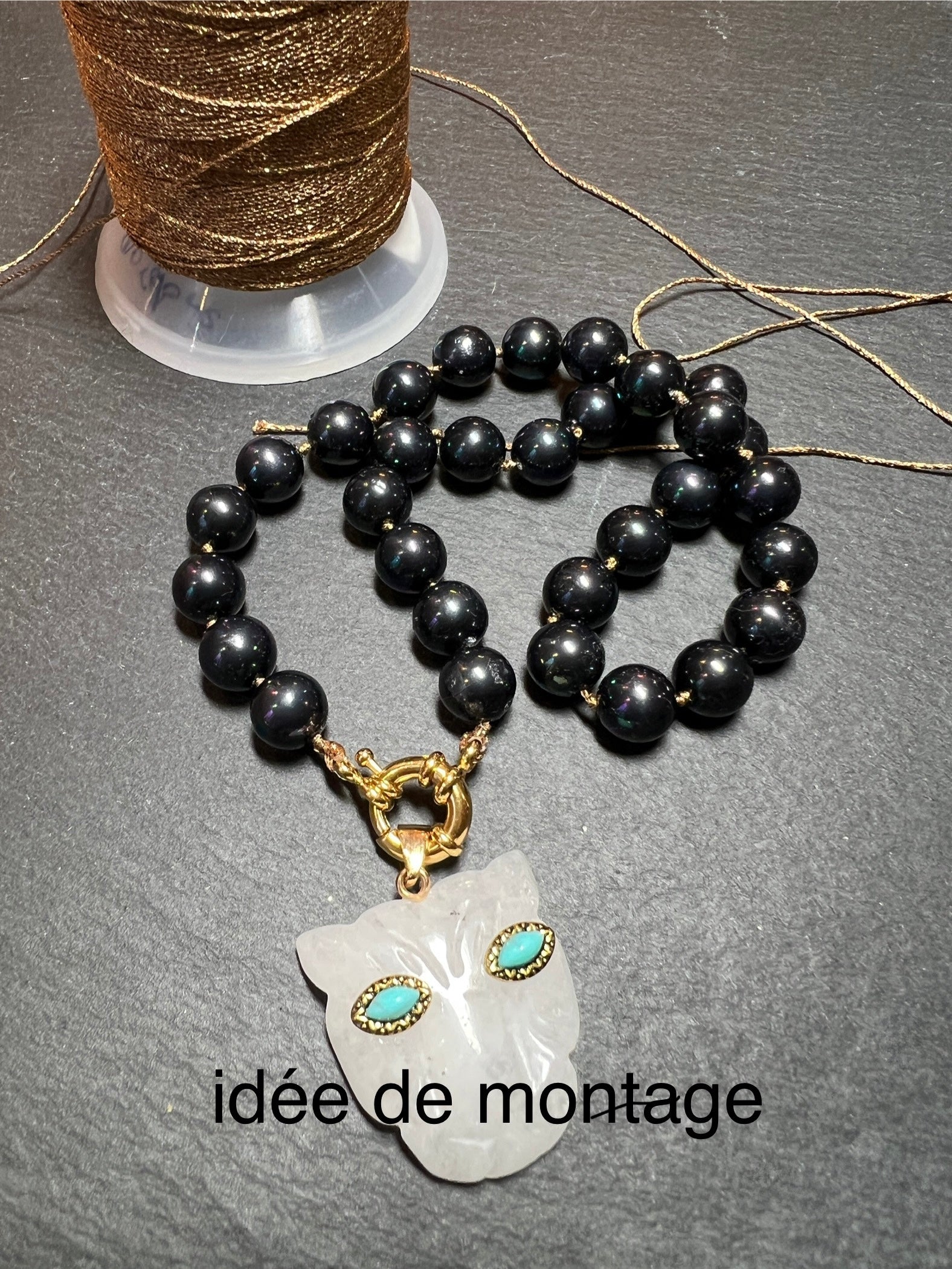 Fil de Perles de Coquillage noires 8mm