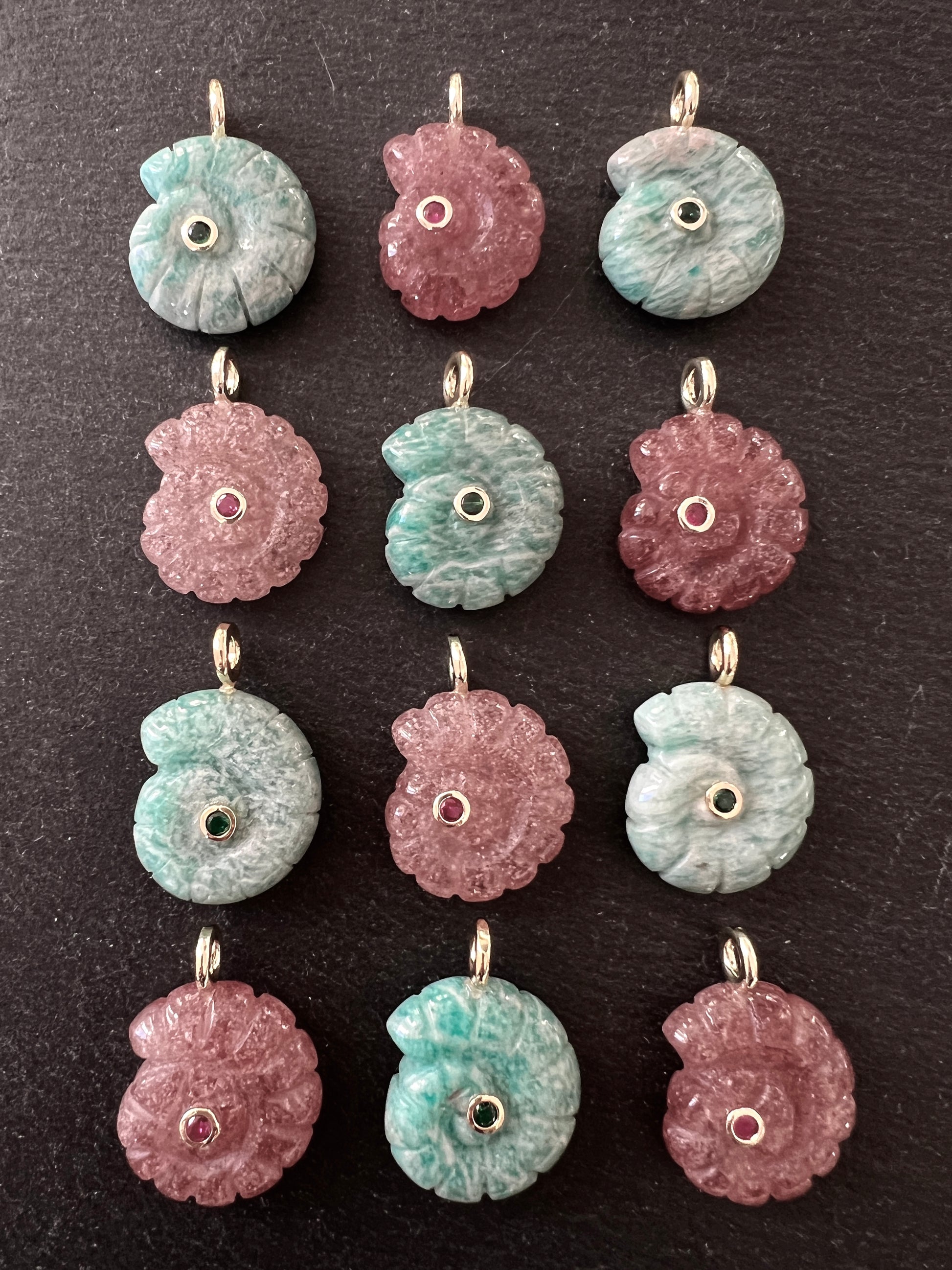 Pendentif Coquillage en Pierre Amazonite ou Quartz Fraise