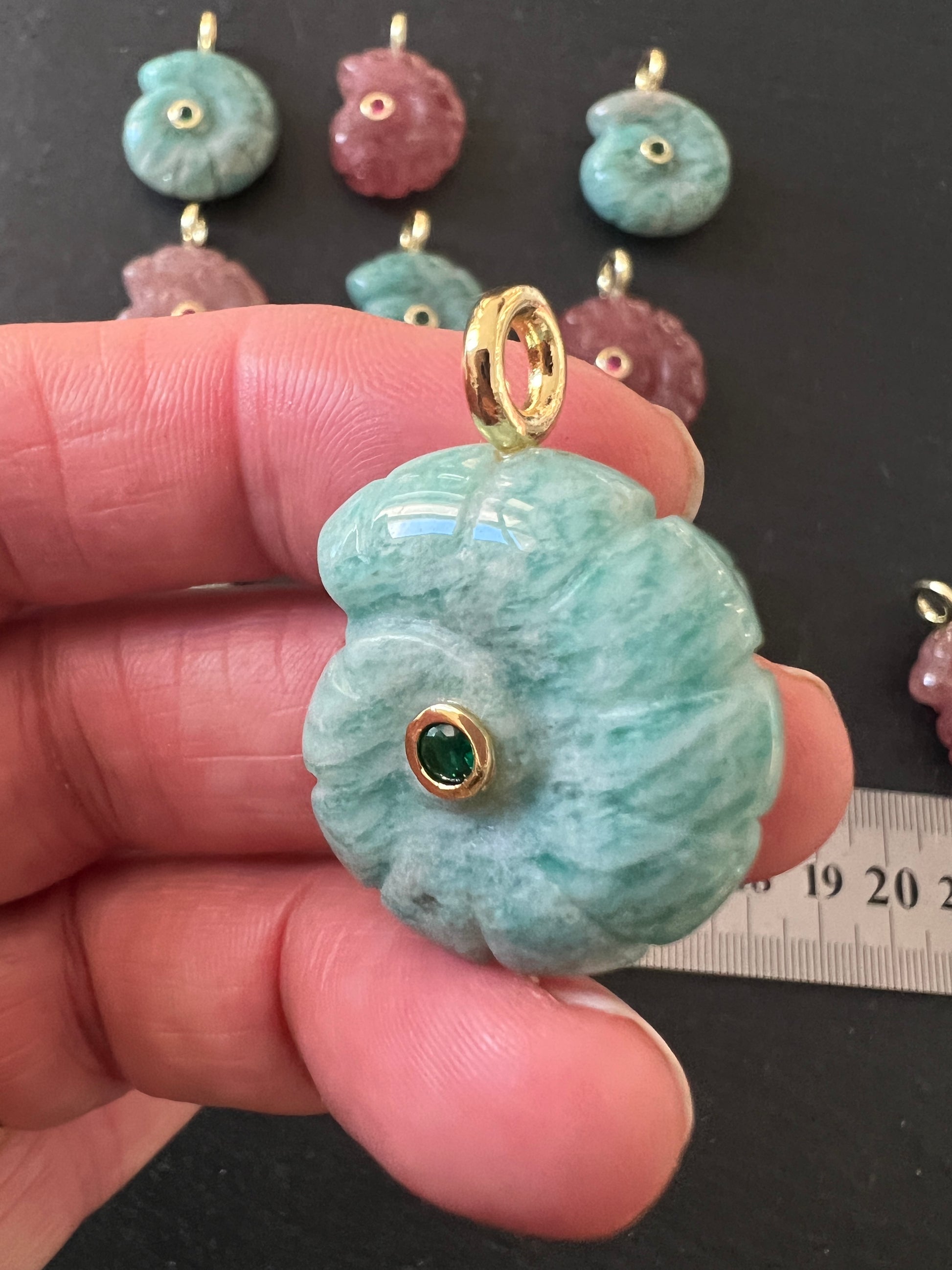 Pendentif Coquillage en Pierre Amazonite ou Quartz Fraise