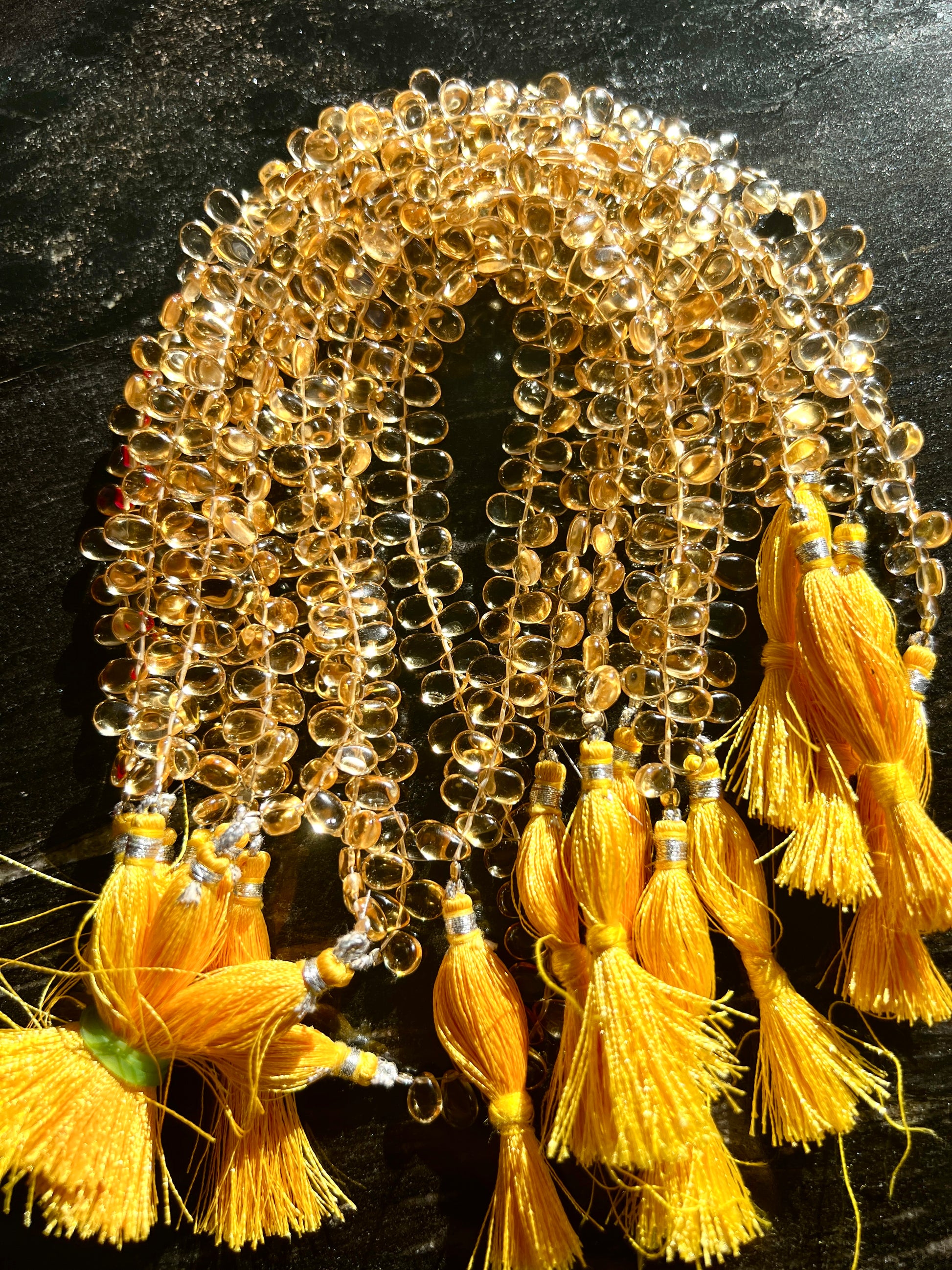 Fils de Petites Gouttes en Pierres naturelles Forme Poire