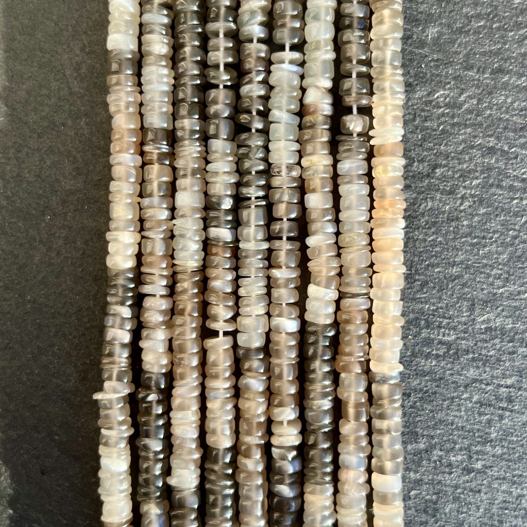 Heishi Pierre De Lune Gris/Beige