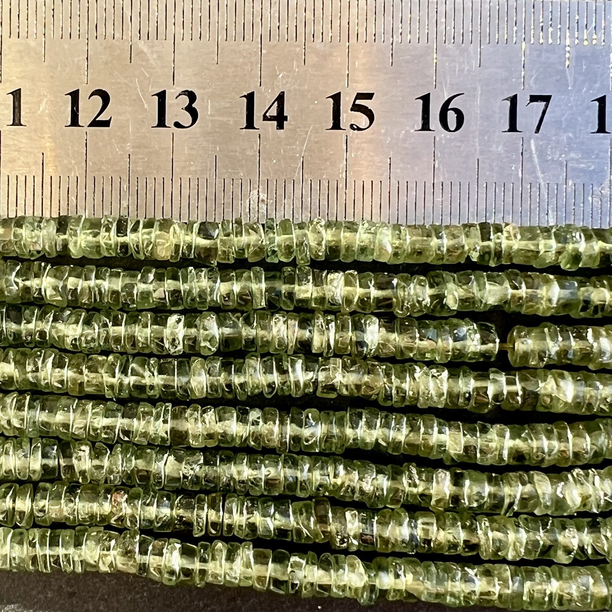 Heishi Apatite Verte 5mm