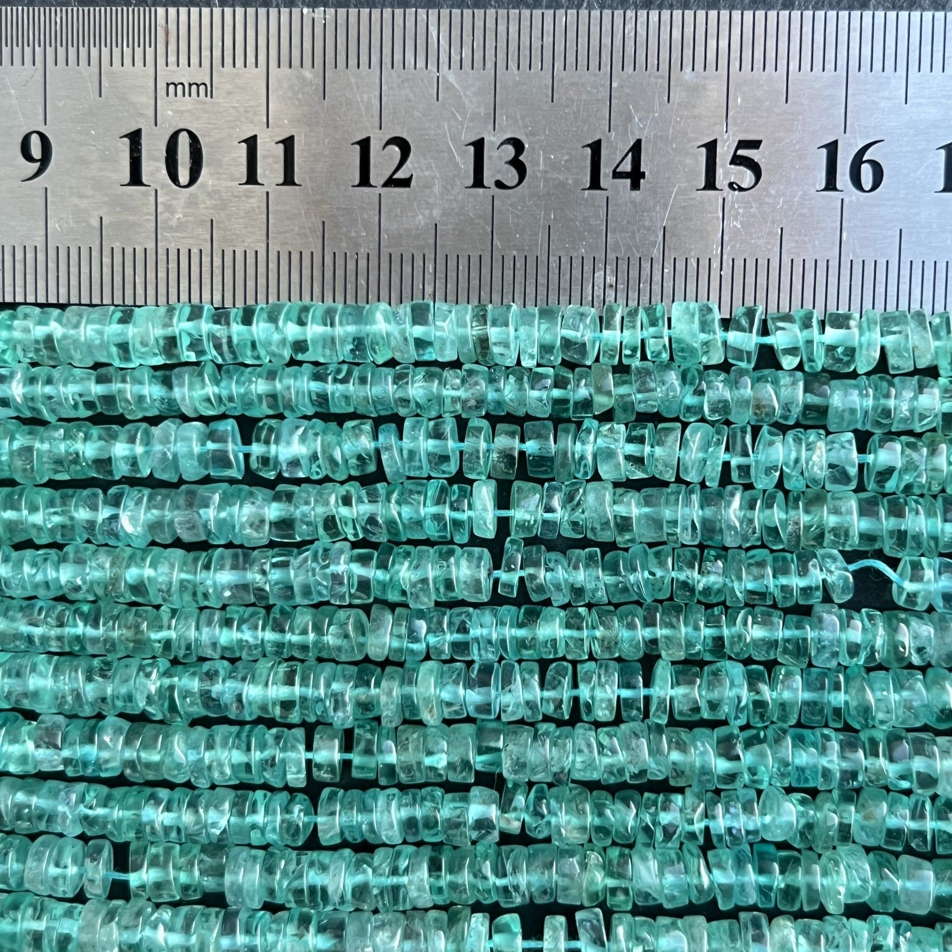 Heishi Apatite Bleue Claire, 5.5mm