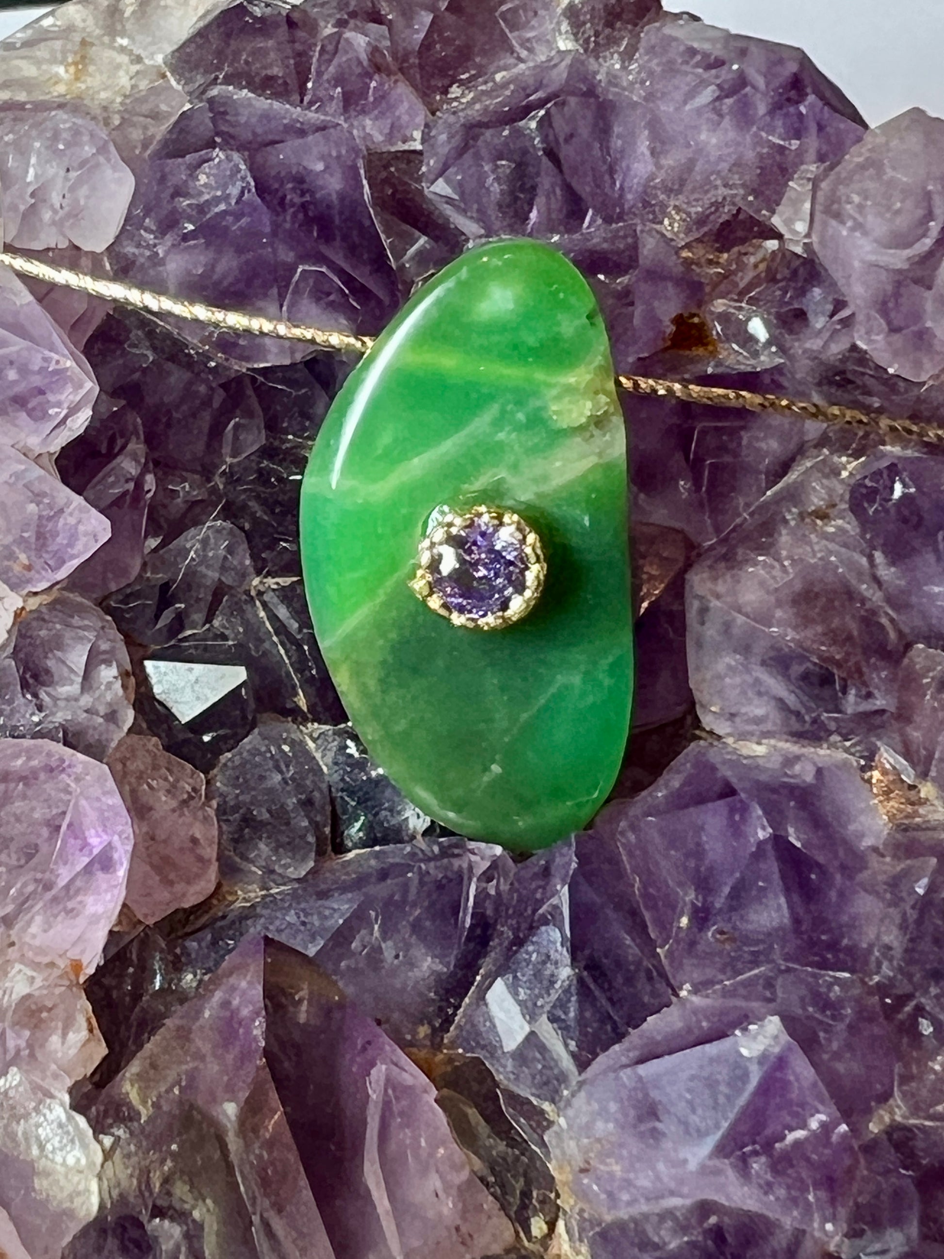 Pendentif en Chrysoprase avec Zircon
