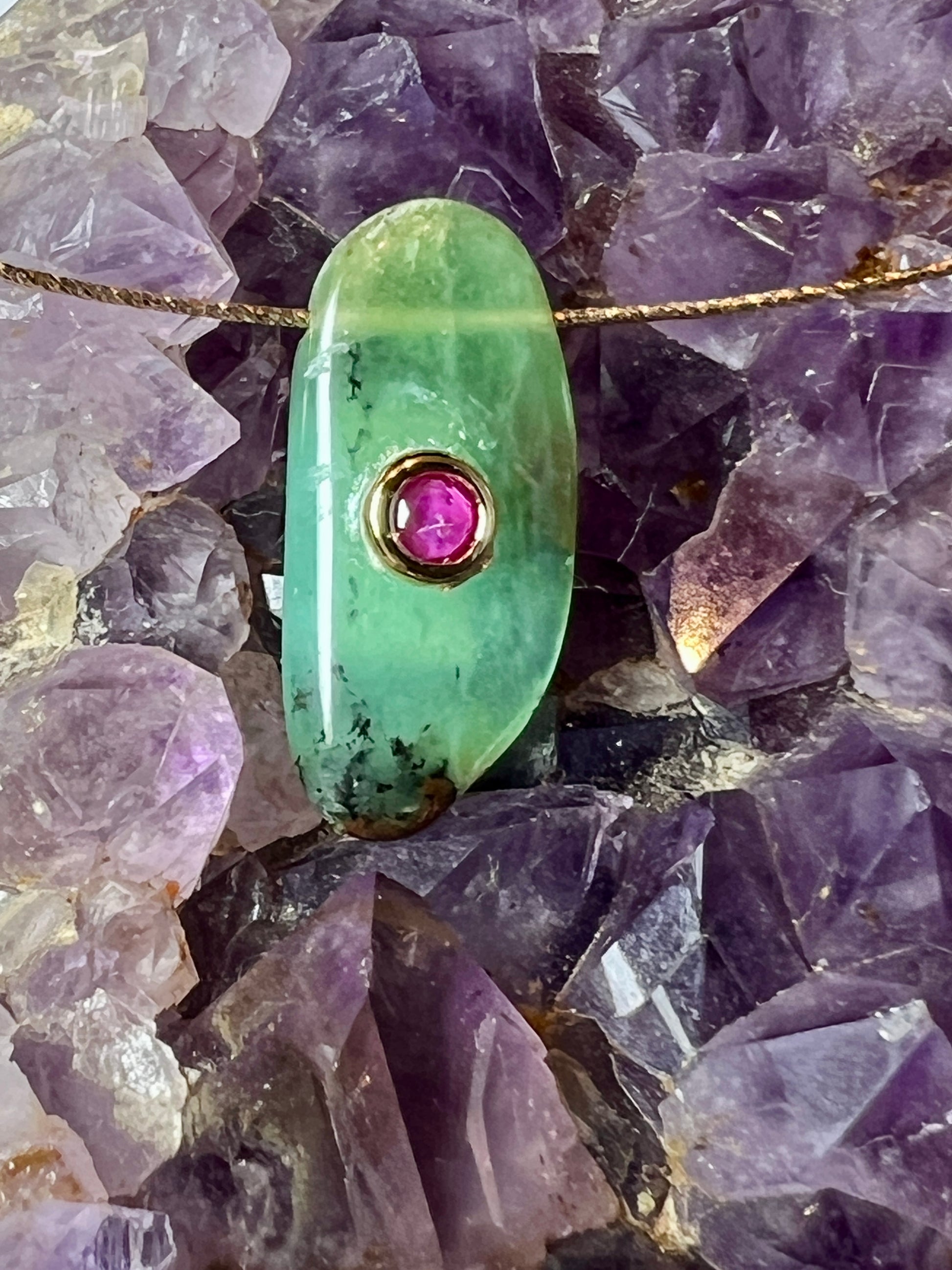 Pendentif en Chrysoprase avec Zircon