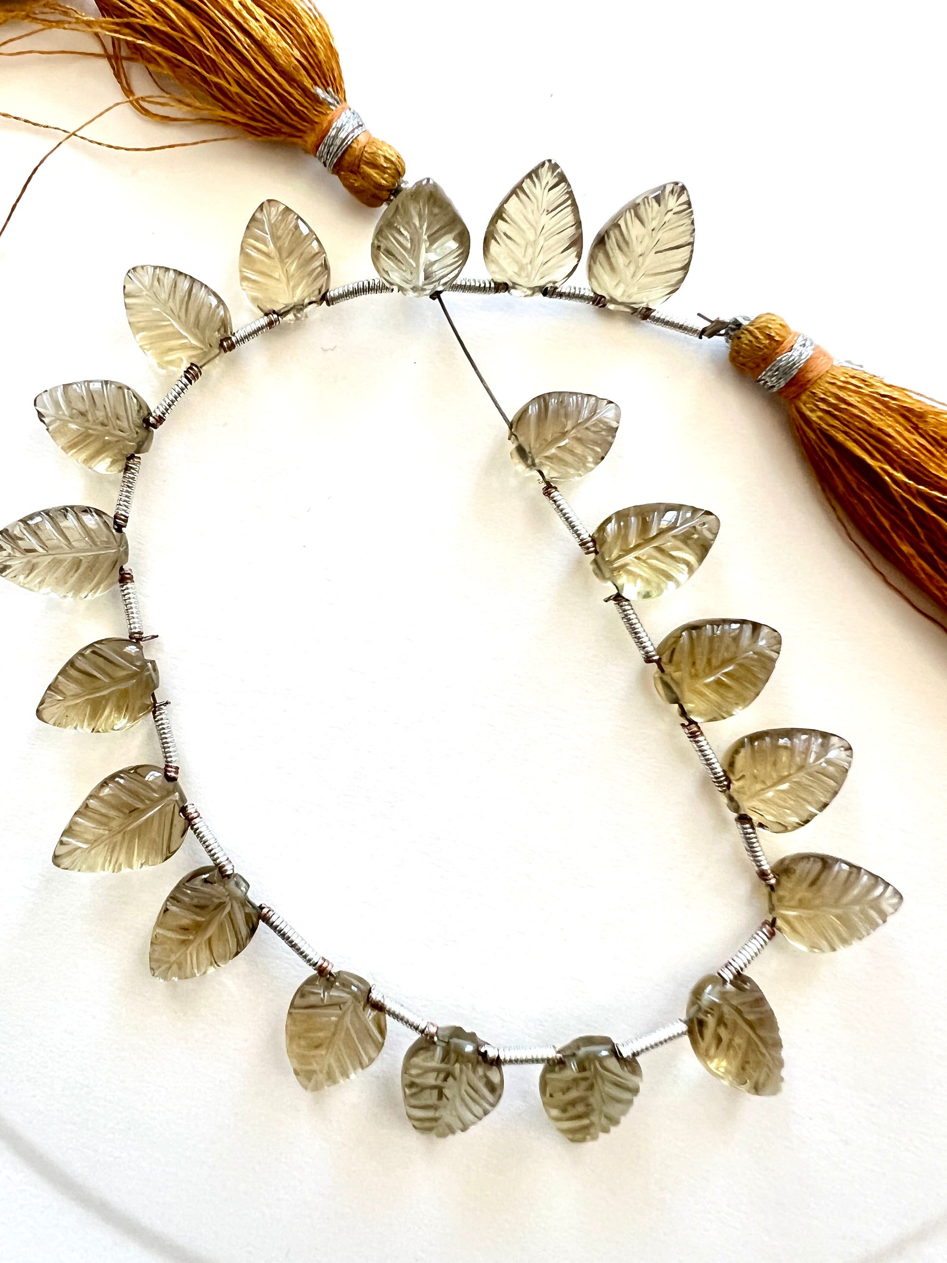 Fil de feuille sculptées en Quartz "Bière"