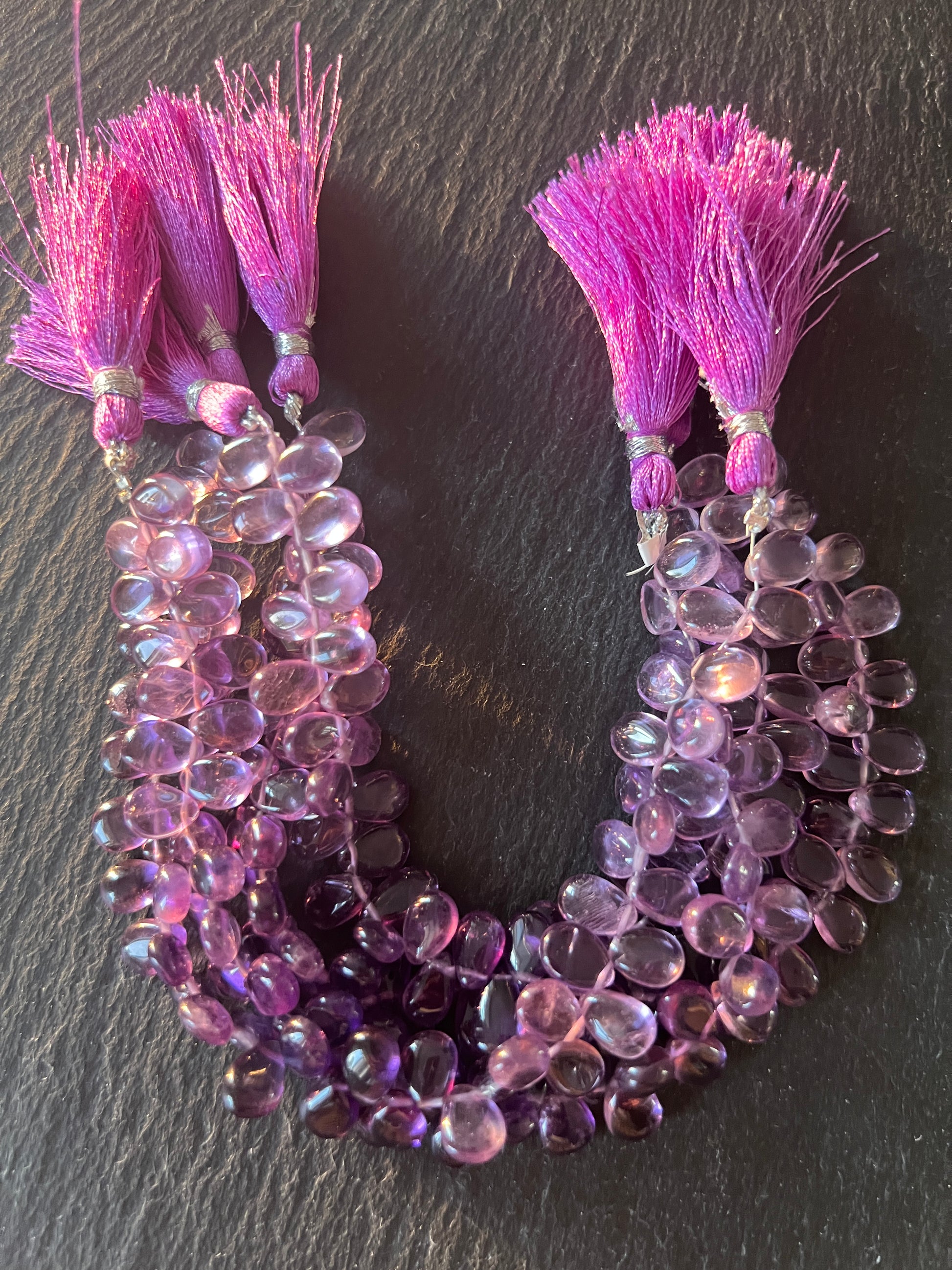 Fils de petites gouttes en pierres naturelle forme poire(3)