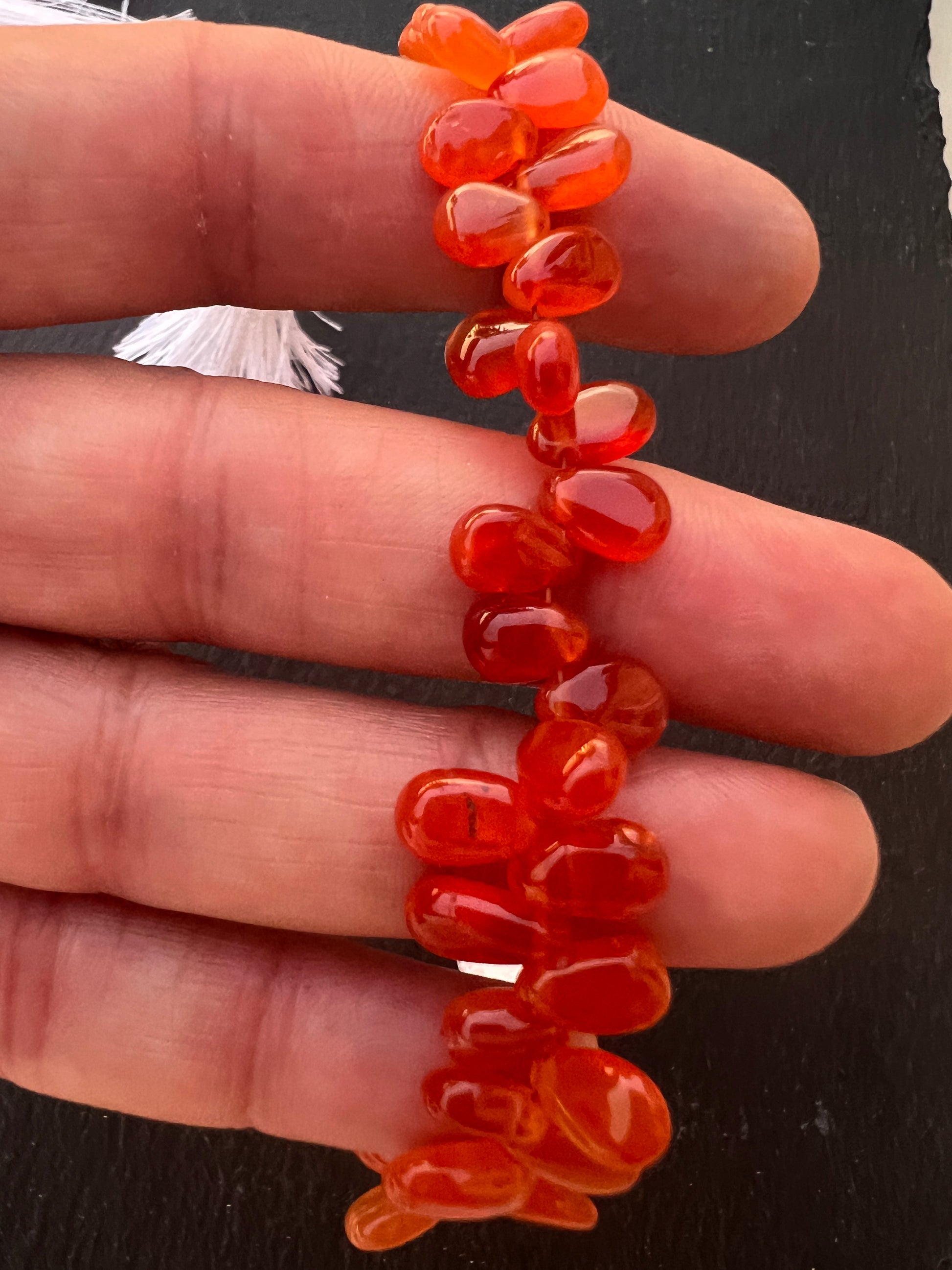 Fils de petites gouttes en pierres naturelle forme poire(3)