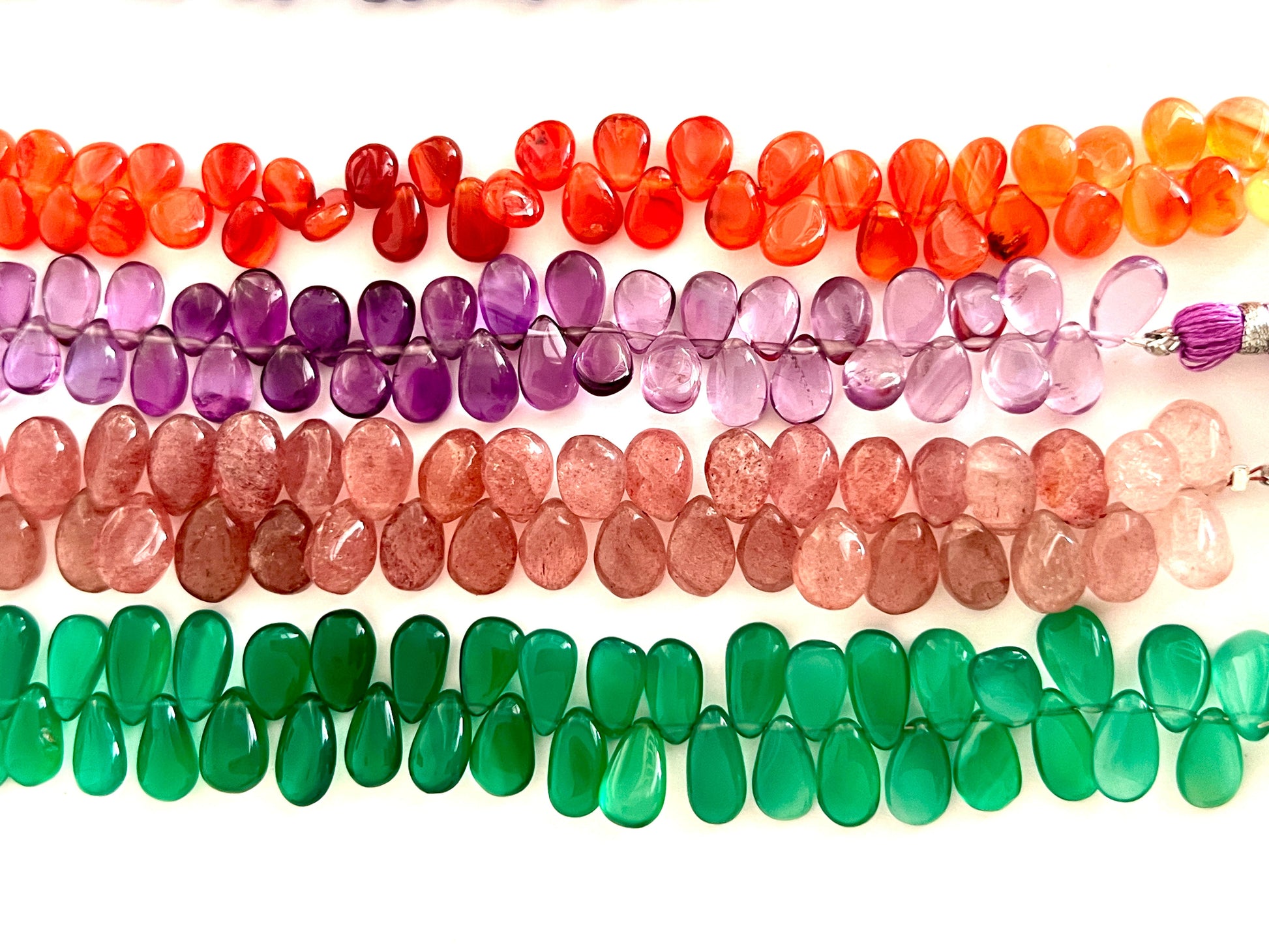 Fils de petites gouttes en pierres naturelle forme poire(3)
