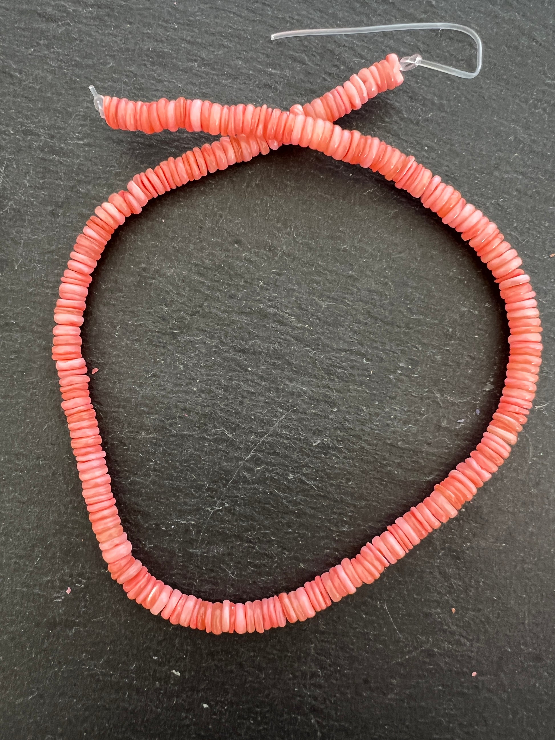 Heishi coquillage Corail