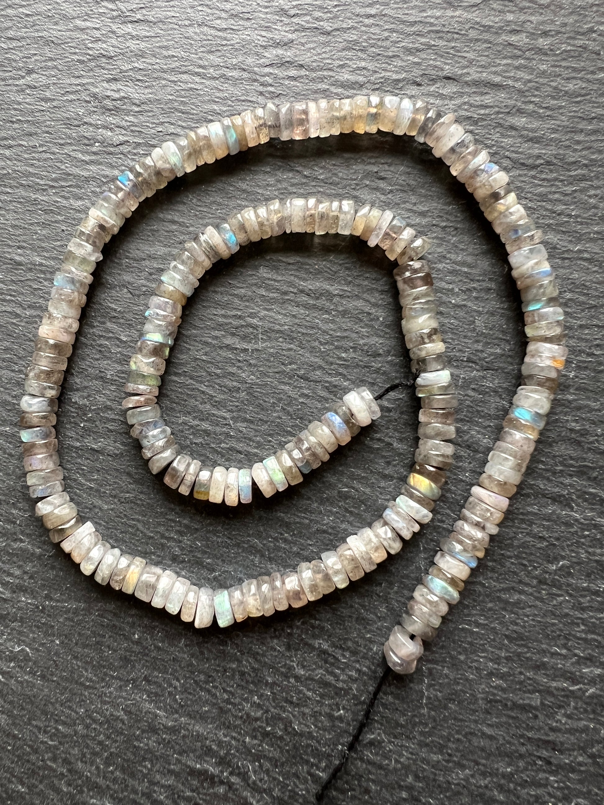 Heishi en Labradorite 5-6mm