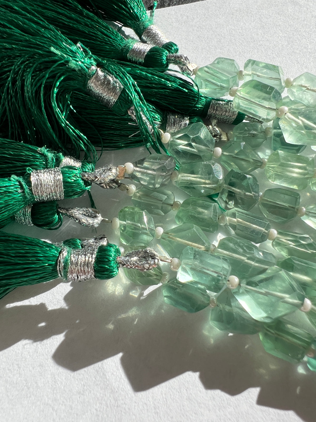 Fil de pépites de Fluorite verte et bleue verte