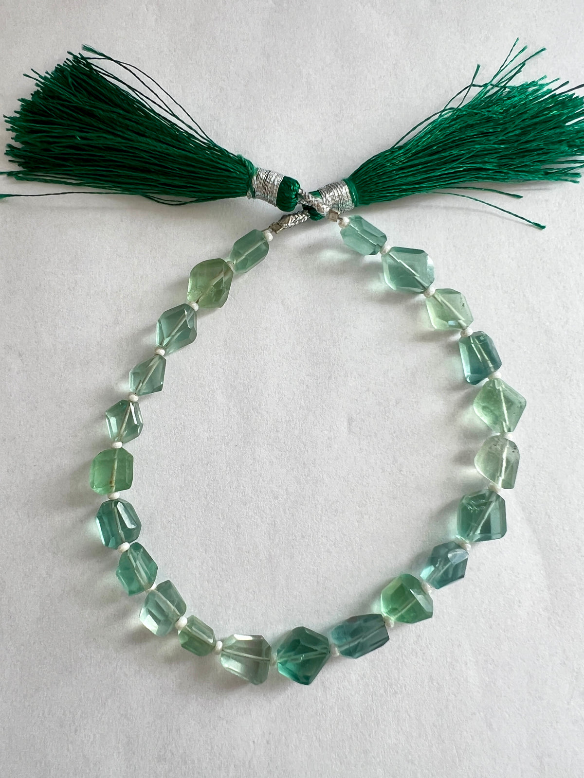 Fil de pépites de Fluorite verte et bleue verte